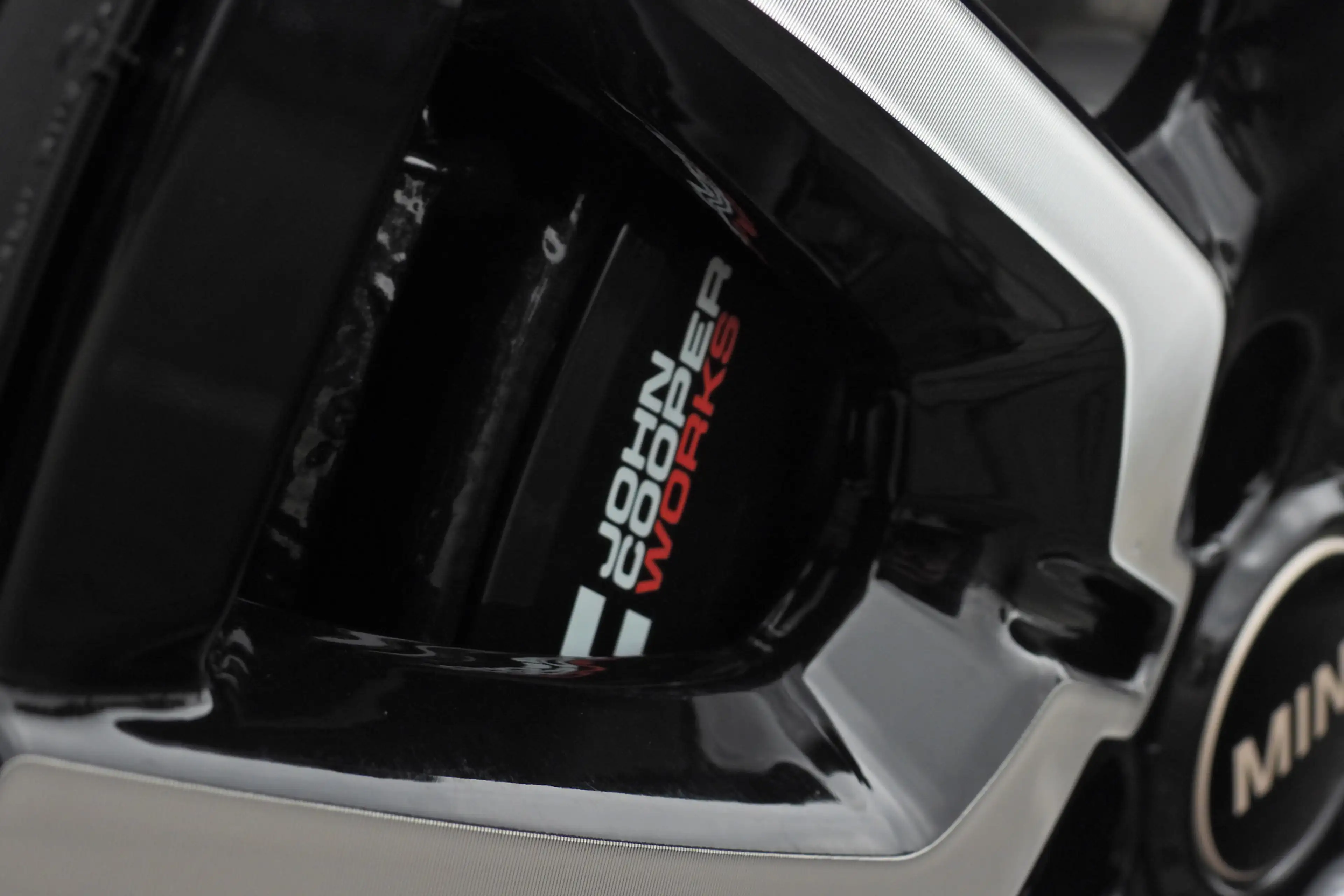 MINI Aceman SE / John Cooper Works / Pakket M / 19" JCW Lap Sp — photo 10