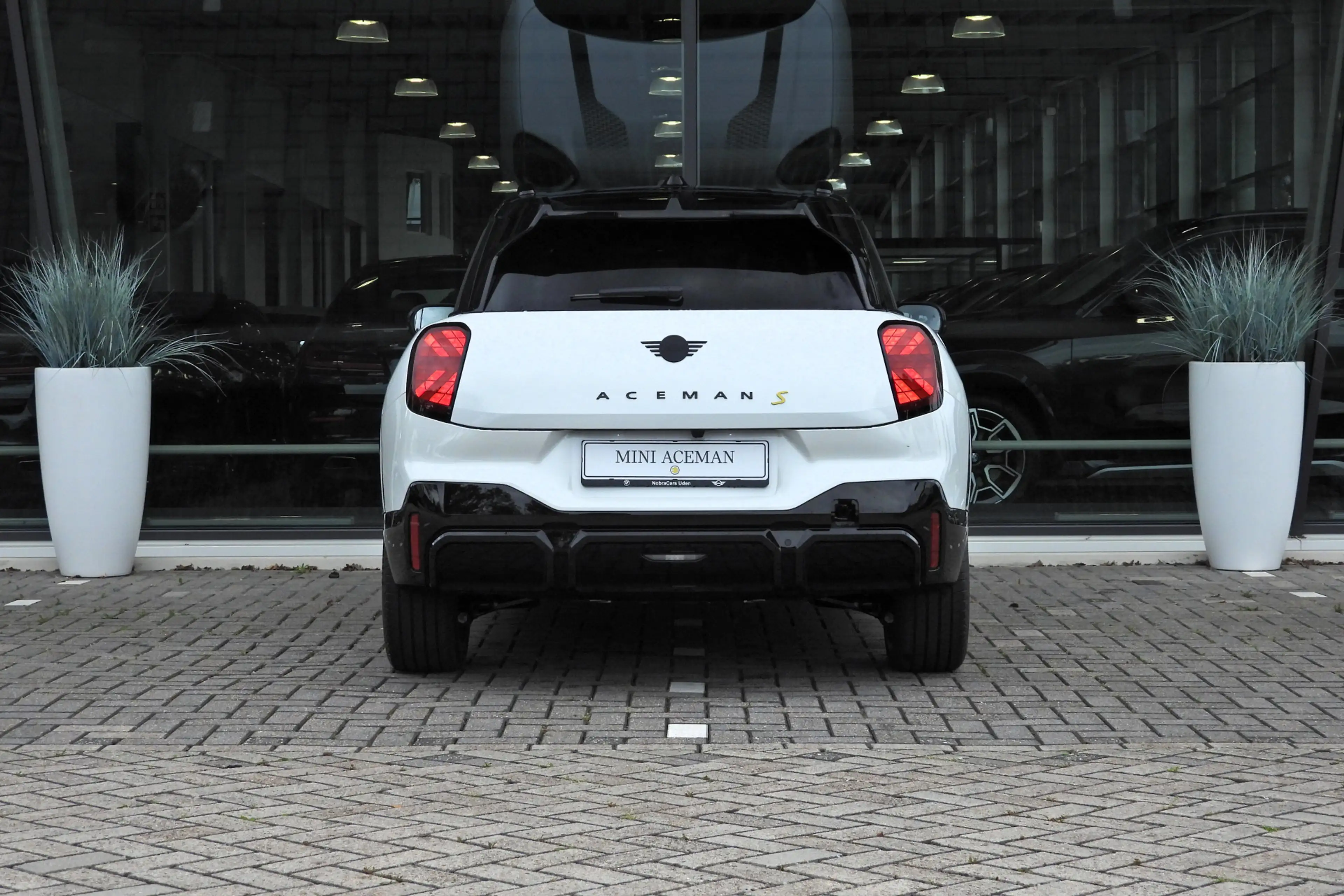 MINI Aceman SE / John Cooper Works / Pakket M / 19" JCW Lap Sp — photo 12