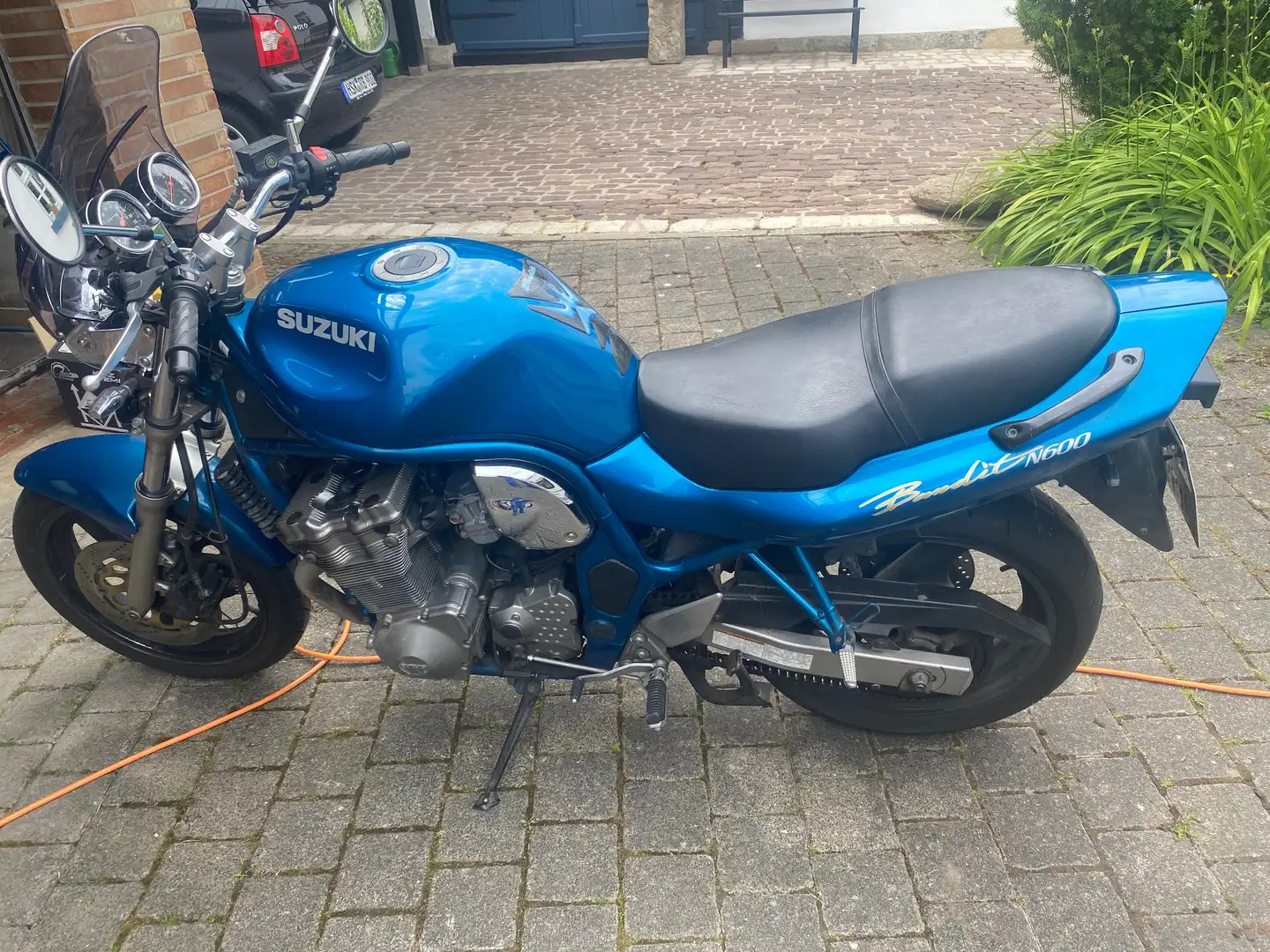 Suzuki Bandit 600 GN77B Bleu - 1
