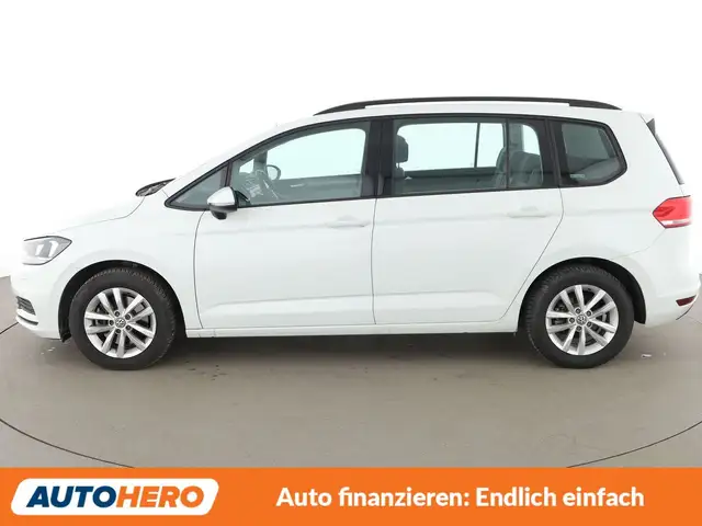Volkswagen Touran view 3