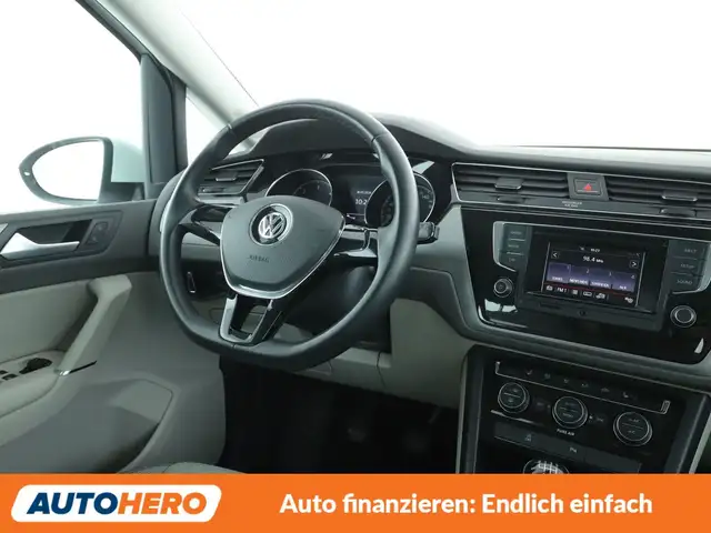 Volkswagen Touran view 13