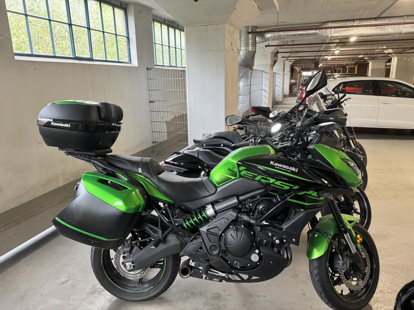 Kawasaki Versys 650 Sport Touring - 1