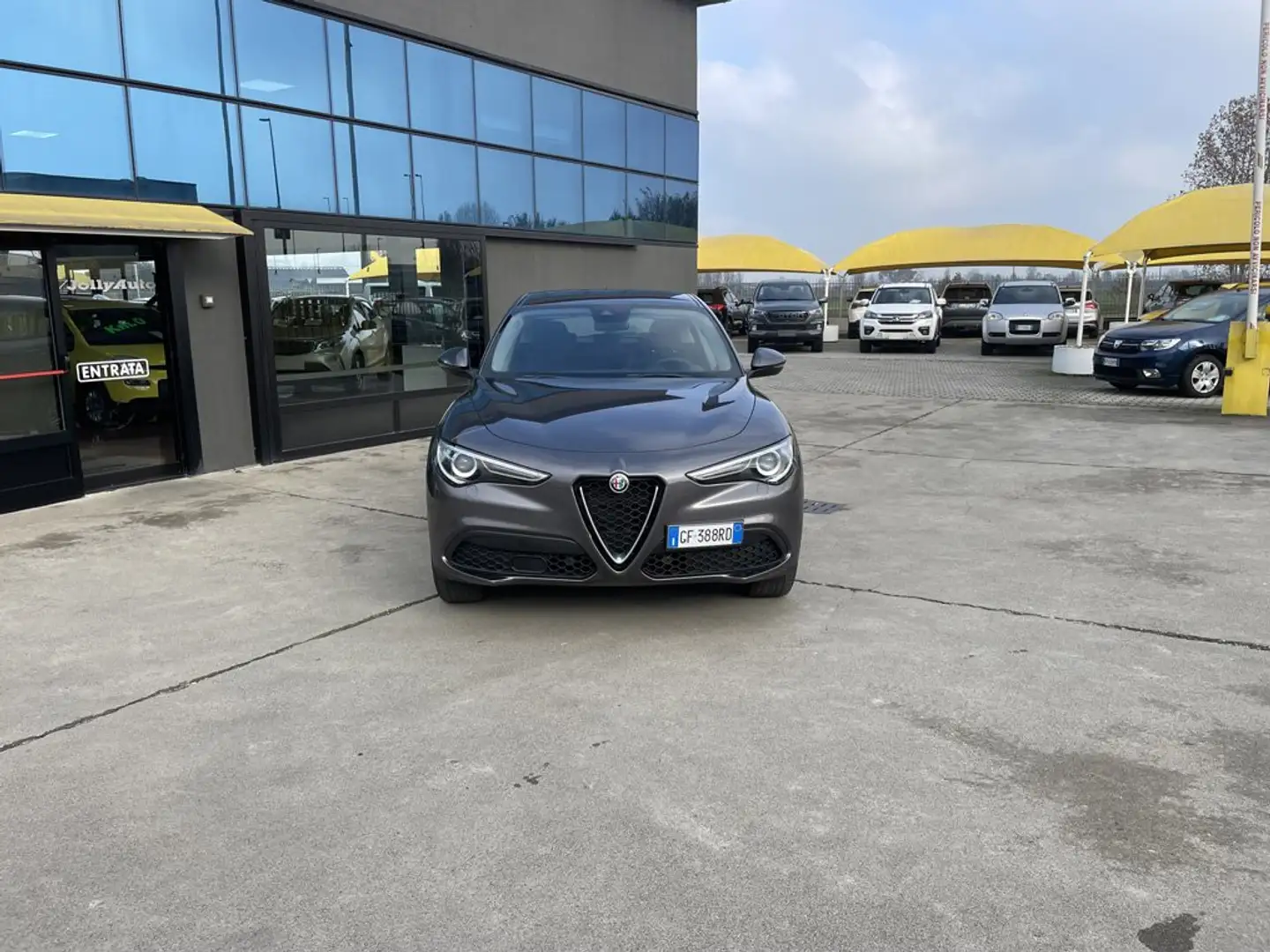 Alfa Romeo Stelvio Stelvio 2.2 t Business Q4 190cv Automatica Grigio - 2