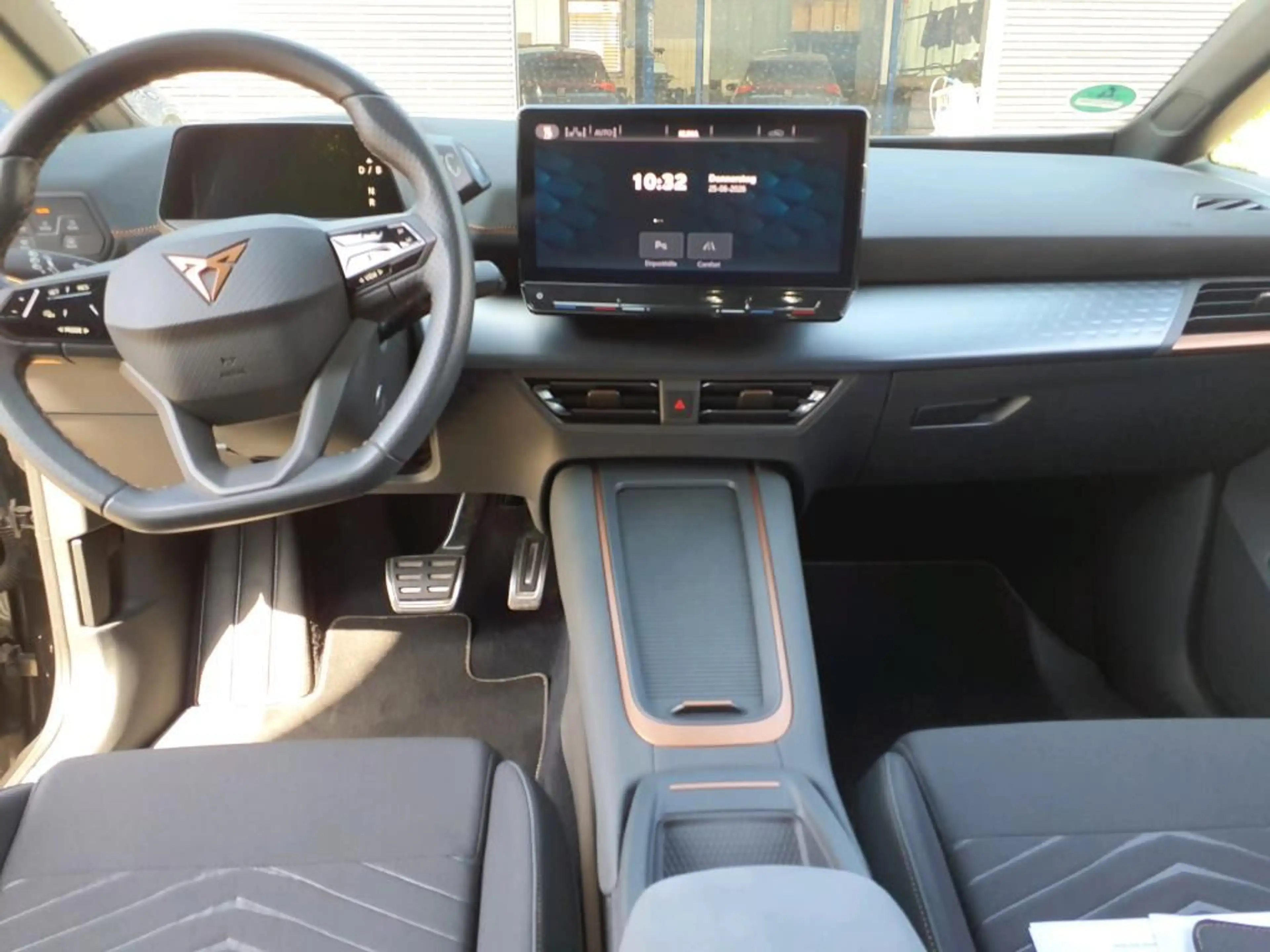 CUPRA Born 150 kW 62 kWh | LED | NAVI | SITZH. | — photo 3
