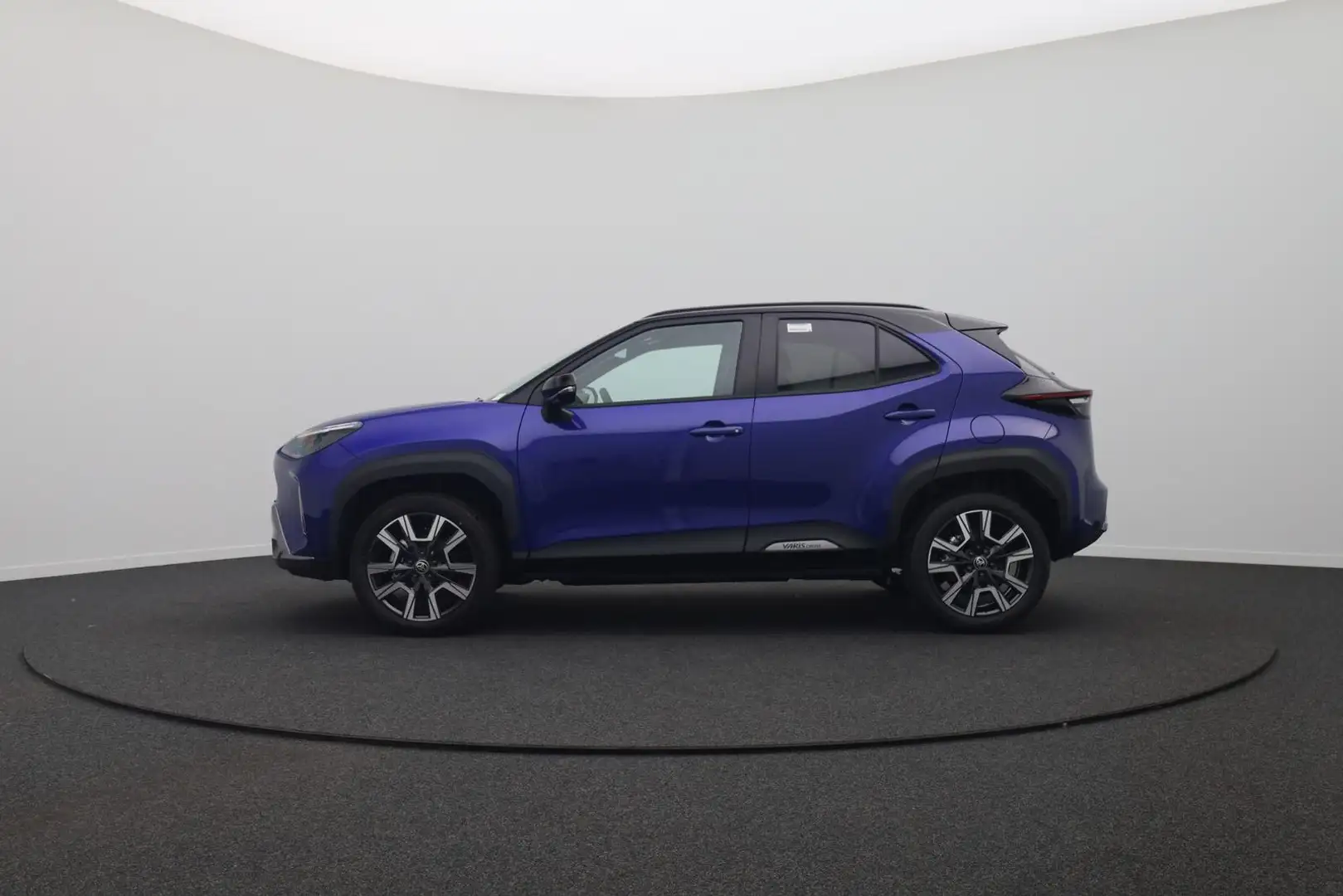 Toyota Yaris Cross 1.5-l 130PS HEV Automatik Style Matrix-LE... Blau - 2