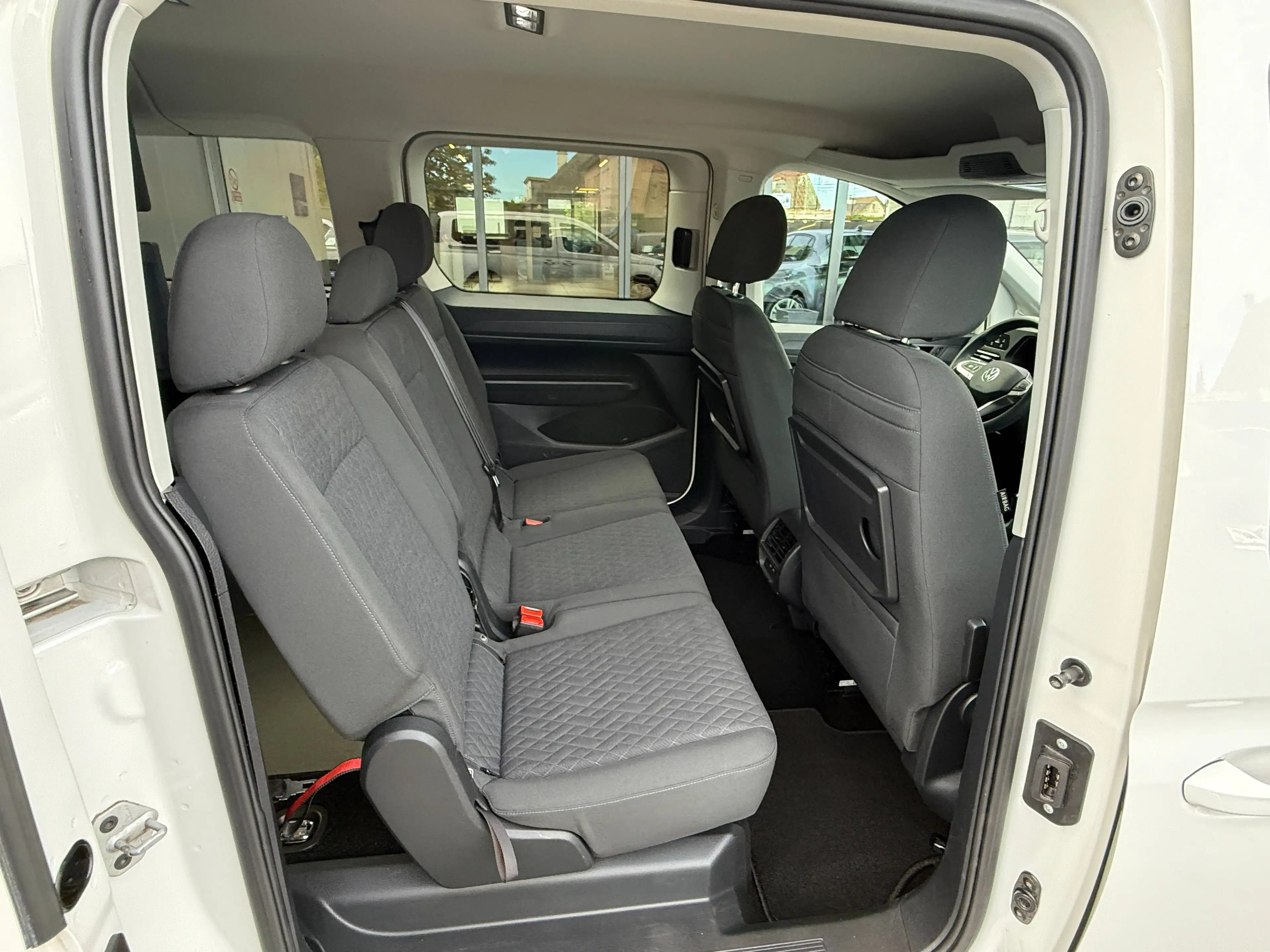 Volkswagen Caddy 1.5 TSI ROLSTOELLIFT OMBOUW 5 ZETELS MAXI NAVIGATIE BLUETOOTH PDC CARPASS — photo 32