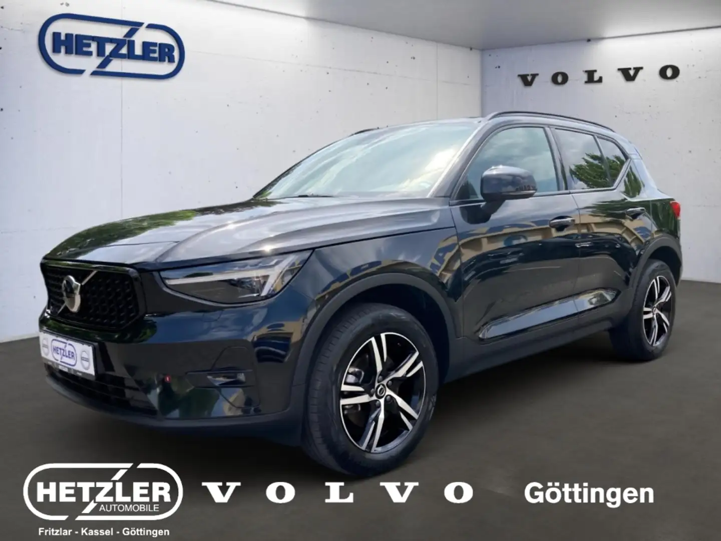 Volvo XC40 Plus Dark 2WD B3 EU6e Digitales Cockpit Memory Sit Schwarz - 1