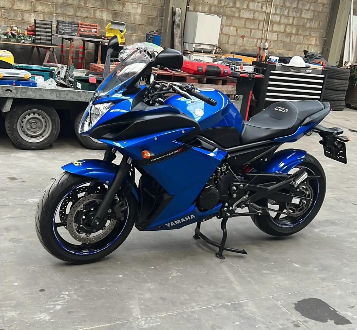 Yamaha XJ 6 Azul - 2