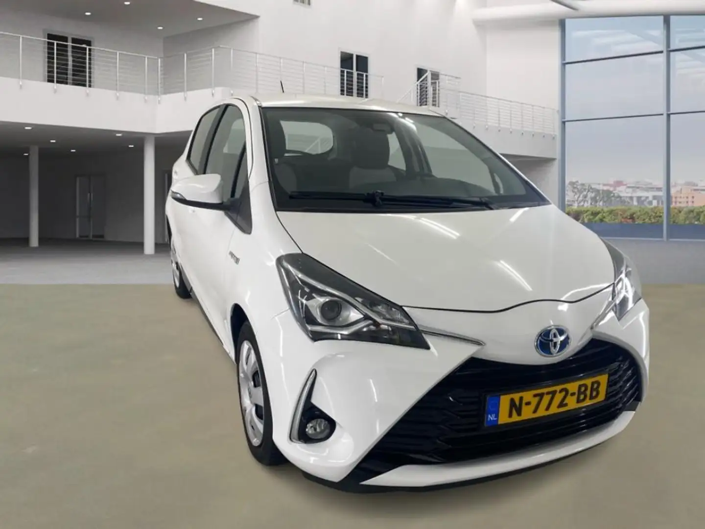 Toyota Yaris 1.5 Hybrid Design Sport / APK / Auto rijdt prima Weiß - 2
