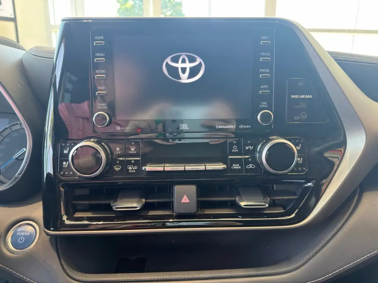 Toyota Highlander photo Toyota Highlander