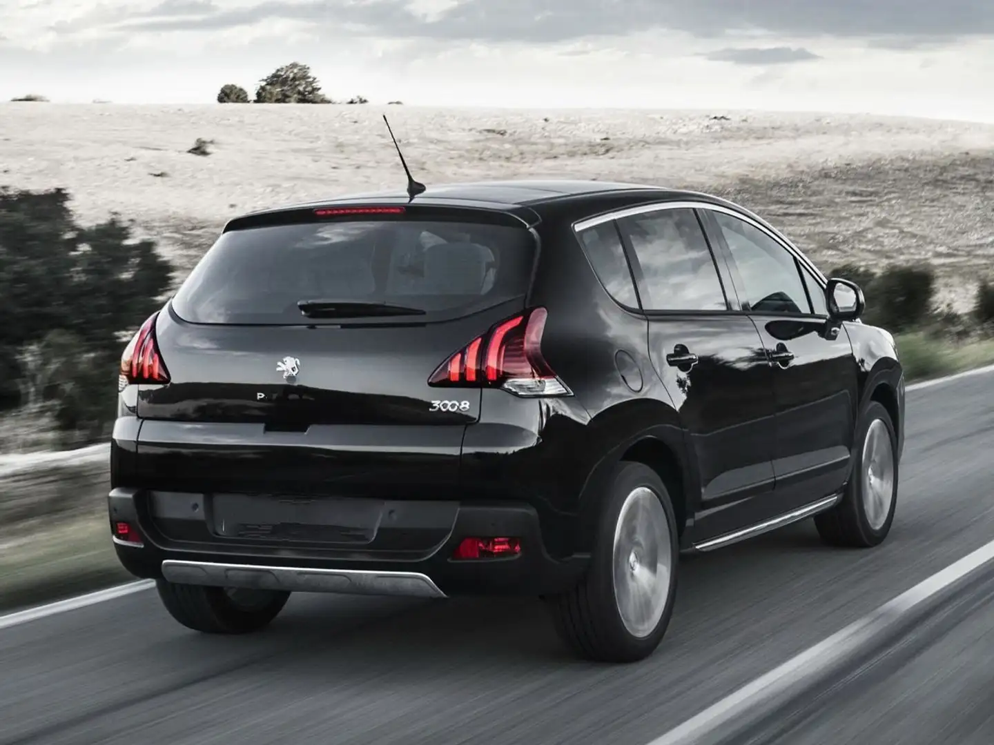 Peugeot 3008 3008 1,6 HDi 115 FAP Professional Line Schwarz - 1