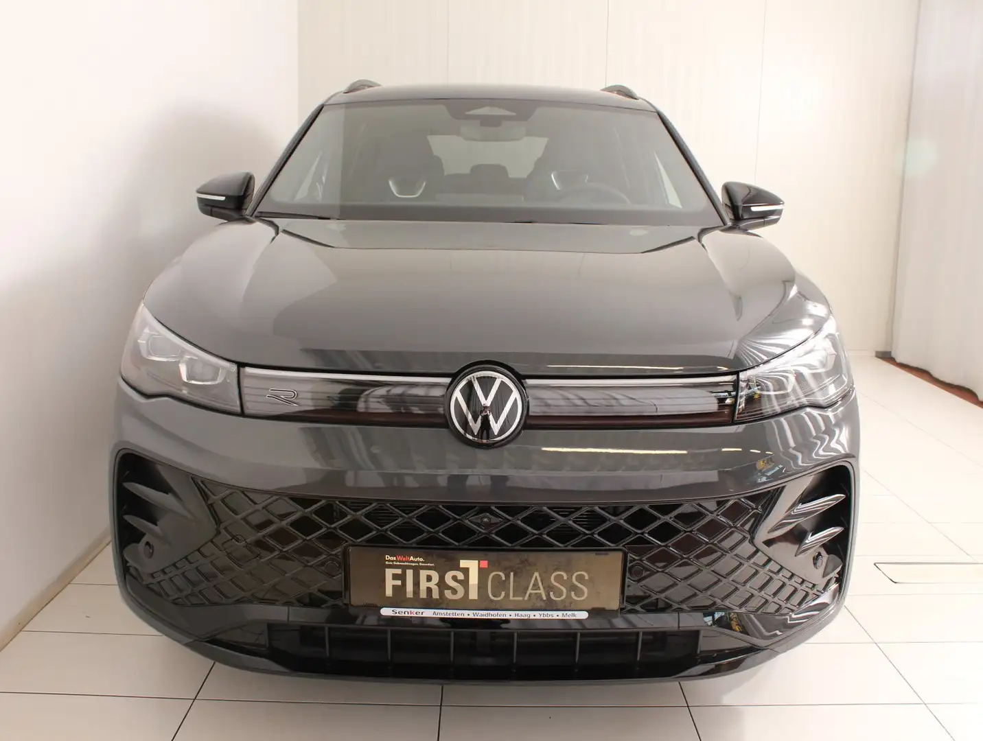 Volkswagen Tiguan R-Line TDI DSG Gris - 2