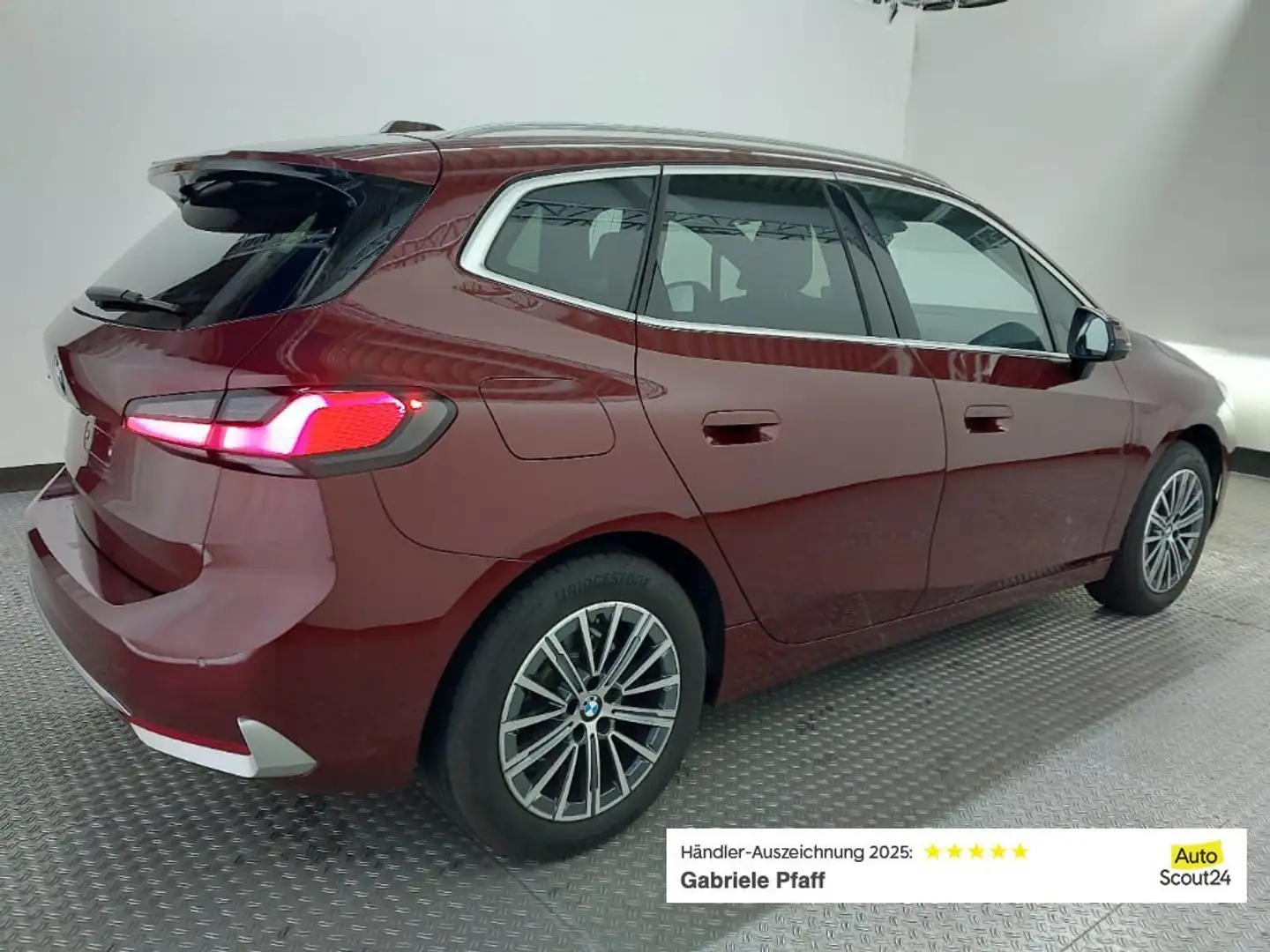 BMW 218 i Active Tourer Luxury Line*AHK*RFK*3DView*Headup* Rot - 2