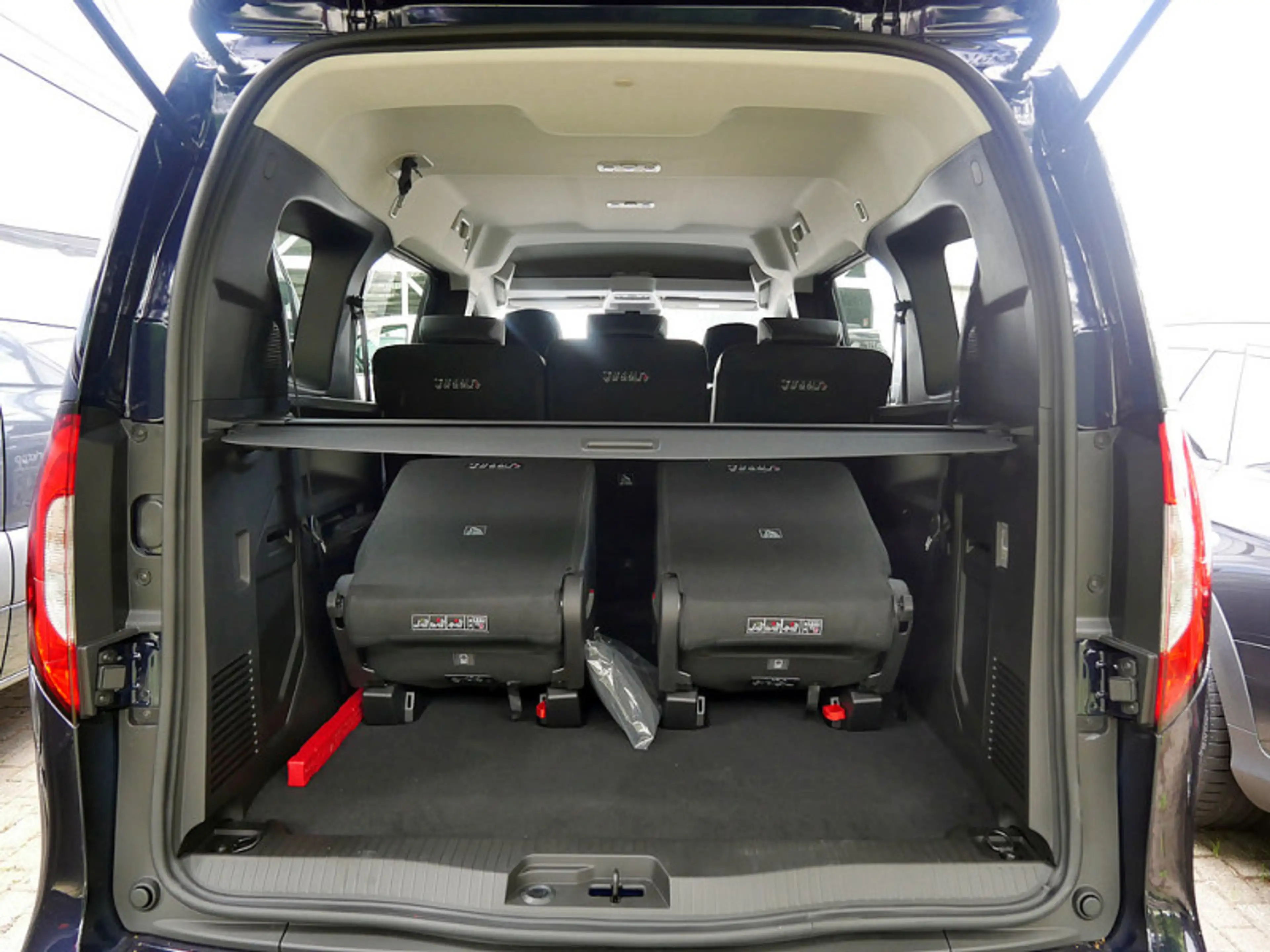 Mercedes-Benz T-Class T 180 PROGRESSIVE KLIMA NAVI LED STANDARD AHK — photo 9