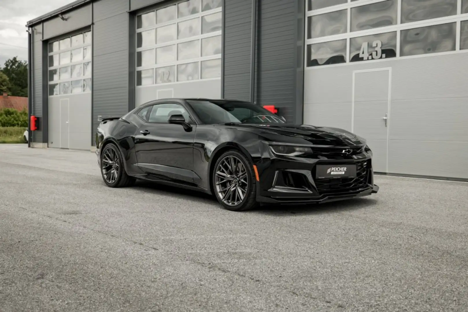 Chevrolet Camaro ZL1 Coupe Schwarz - 1