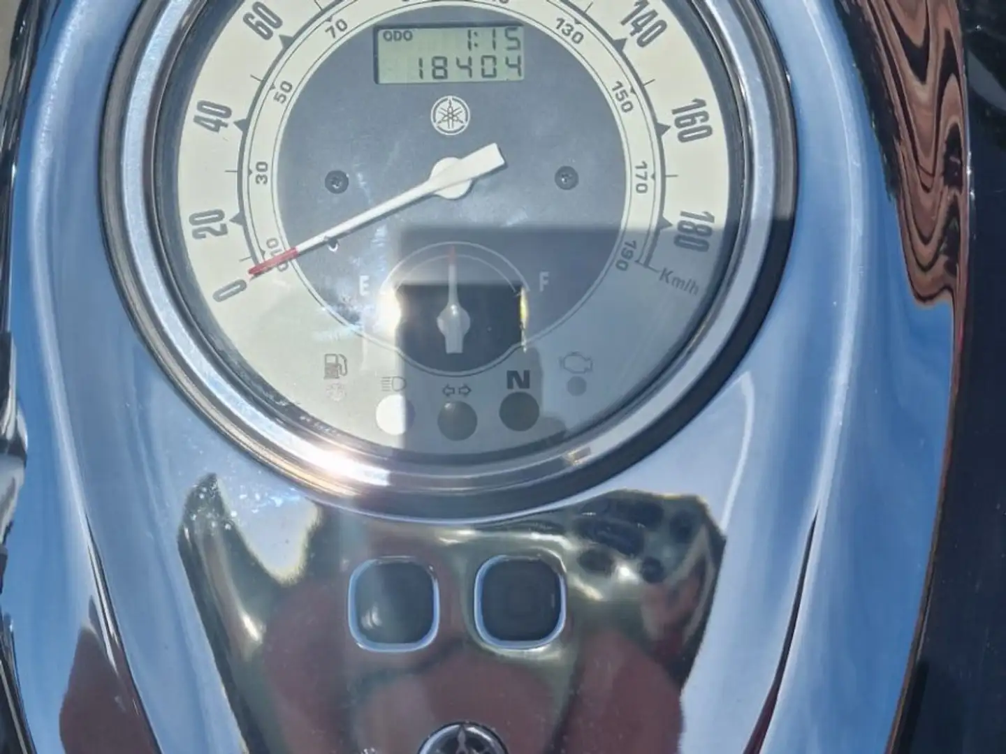Yamaha XV 1600 Schwarz - 2