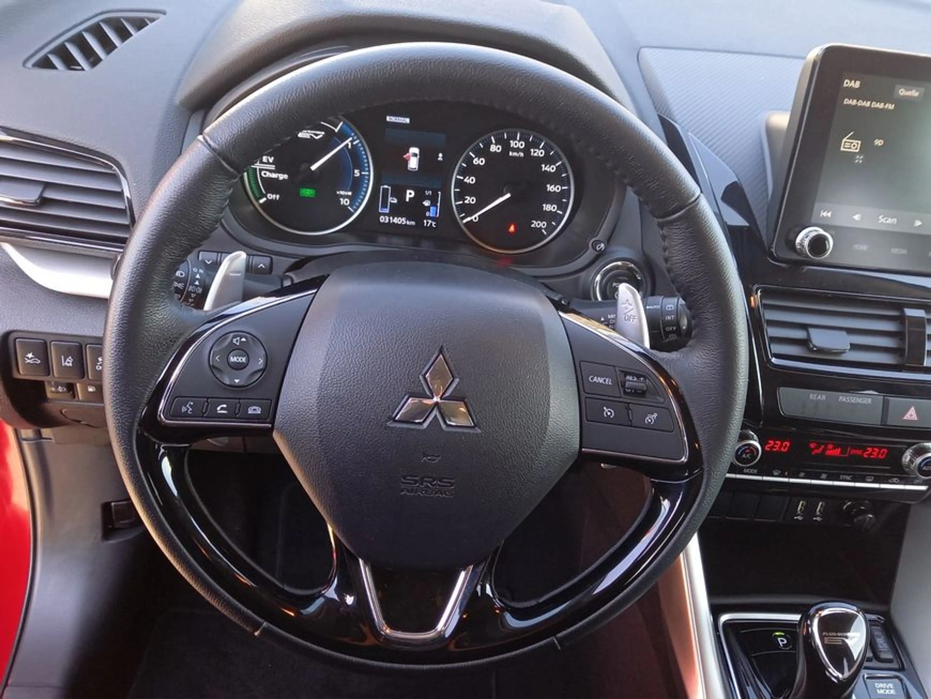 Mitsubishi Eclipse Cross Plug-In Hybrid 4WD Basis — photo 12