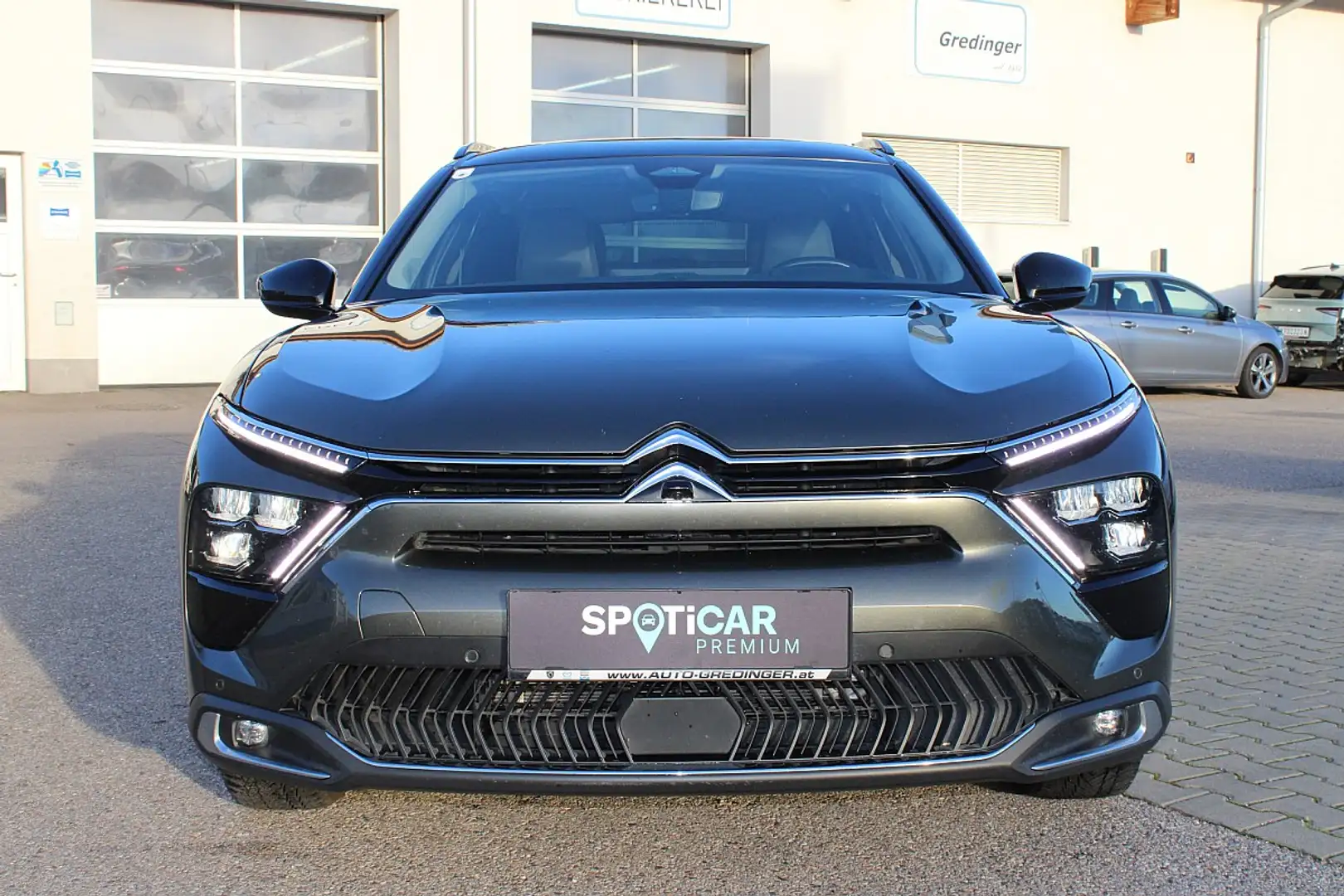 Citroen C5 X Shine Edition Hybrid 225 e-EAT8 Grün - 2