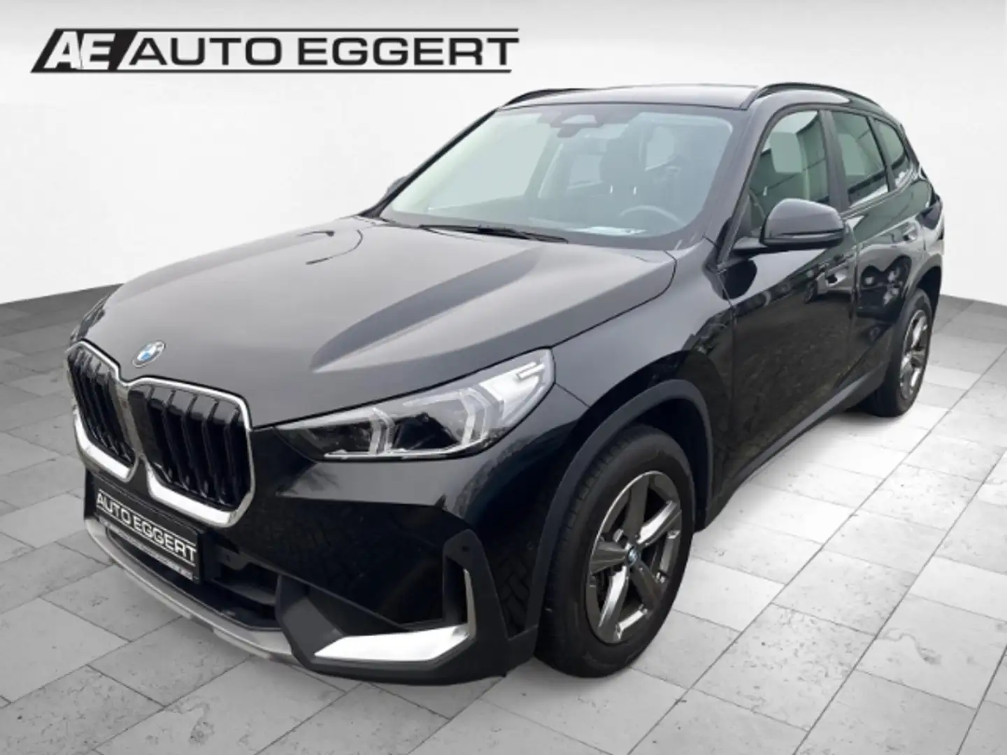 BMW X1 sDrive 18i Park-Assistent Navi Digitales Cockpit S Schwarz - 1