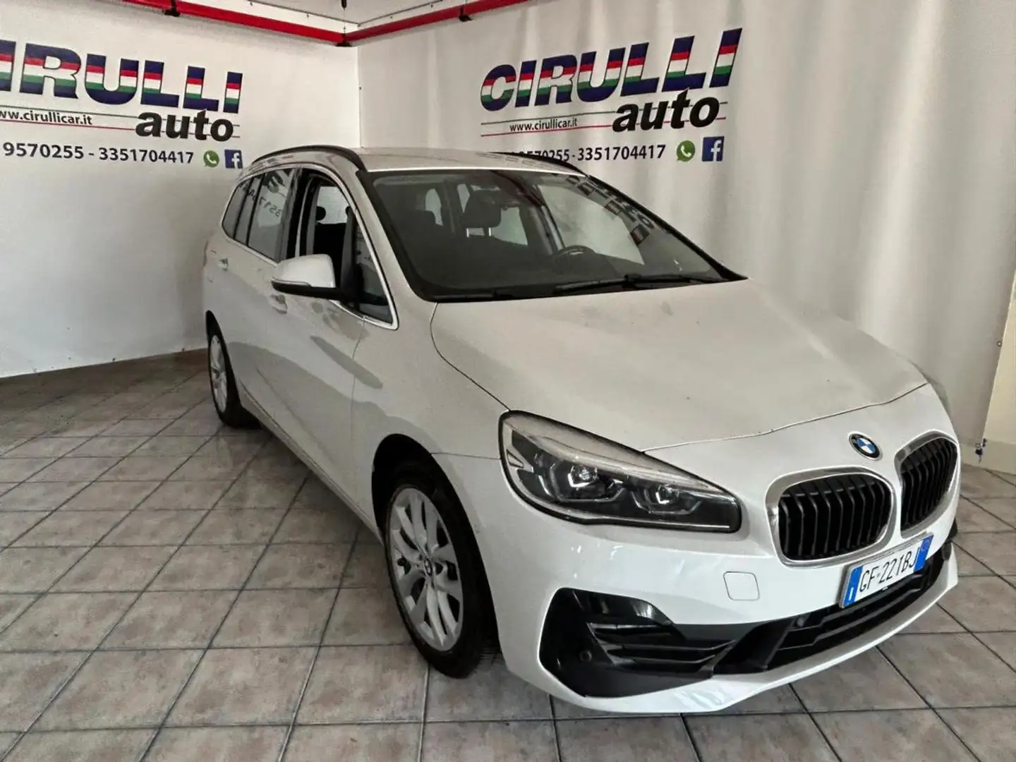 BMW 220 d Grantour 7/P Active Business aut. Blanc - 2