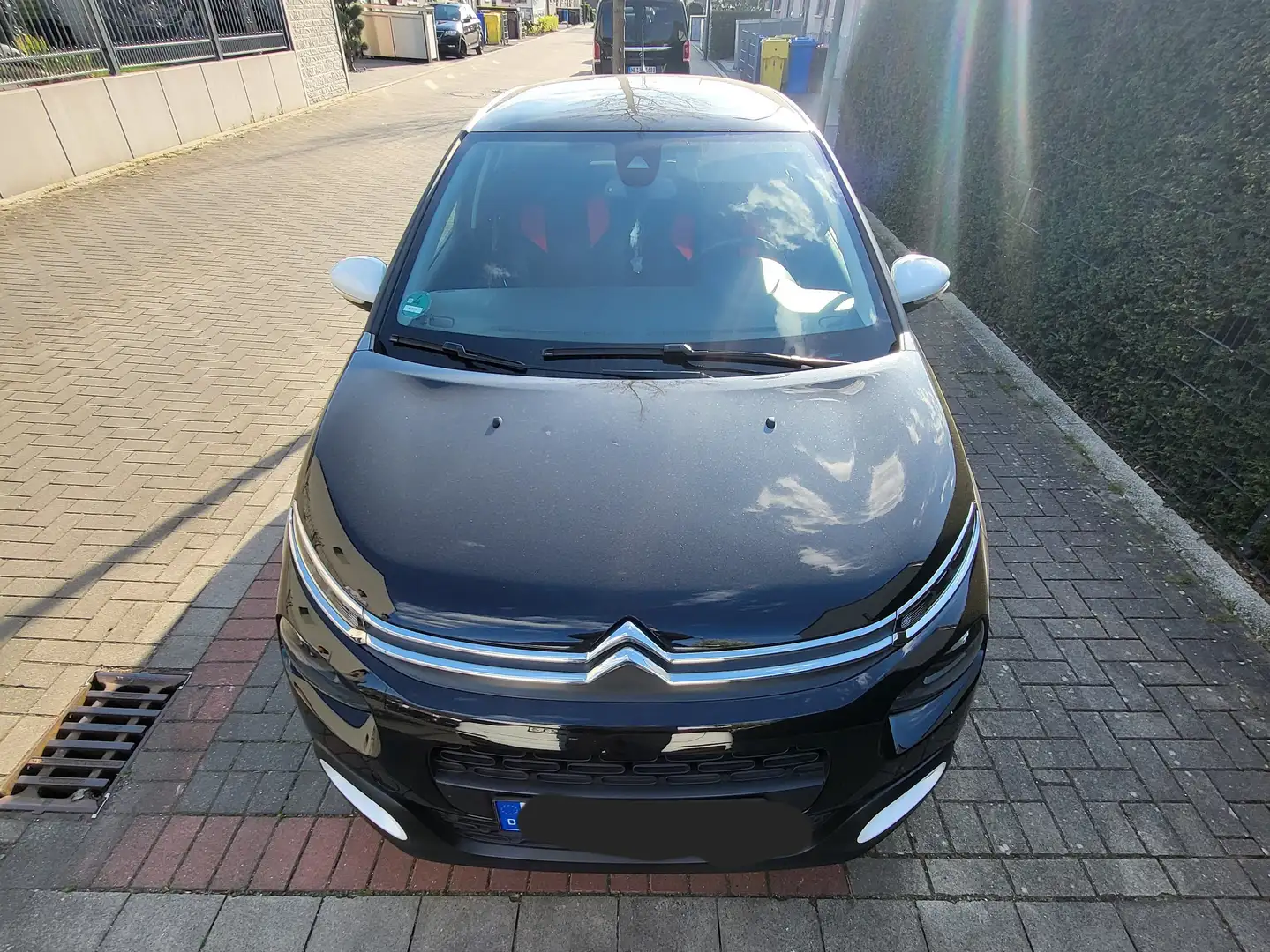 Citroen C3 C3+Pure+Tech+83+S Schwarz - 1