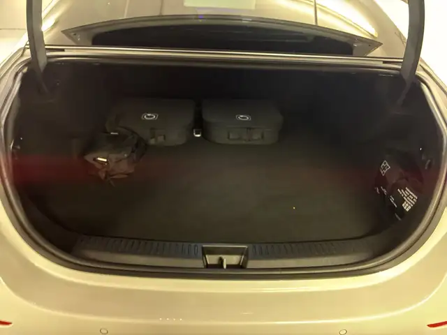 Mercedes-Benz E 53 AMG HYBRID 4MATIC+ Limousine LED PTS  Pano Ansicht 16