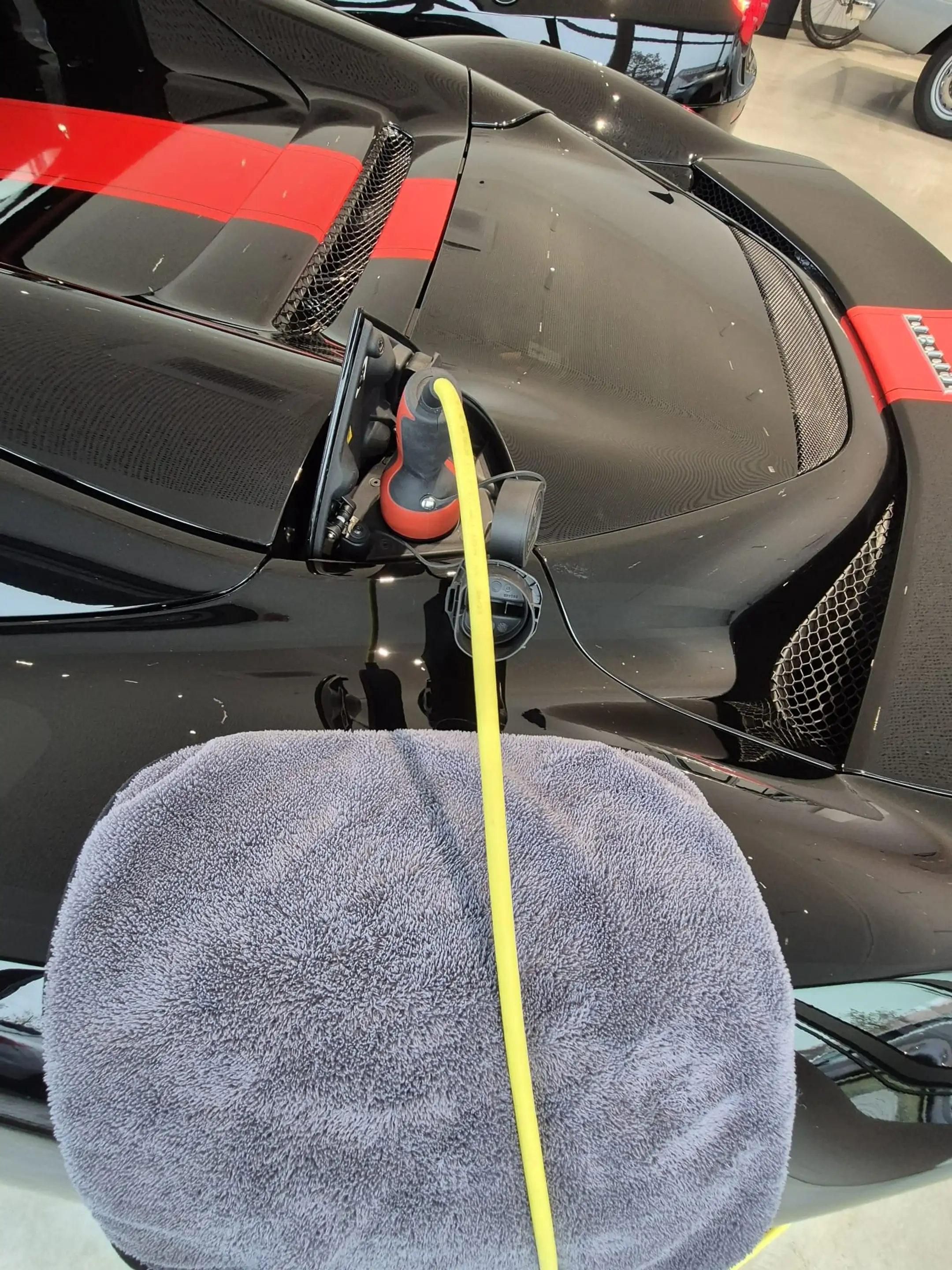 Ferrari 296 GTS Spider — photo 7