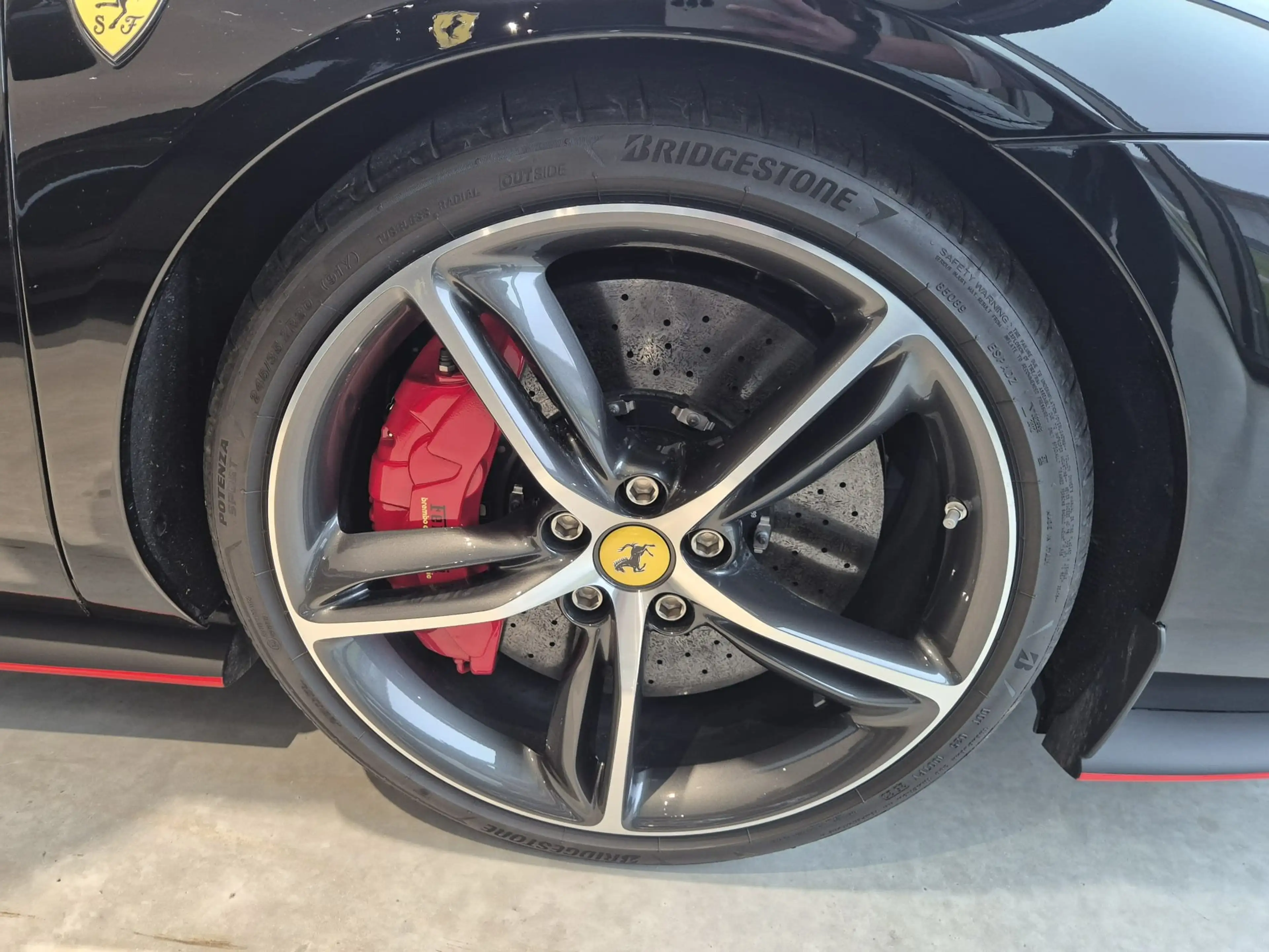 Ferrari 296 GTS Spider — photo 6