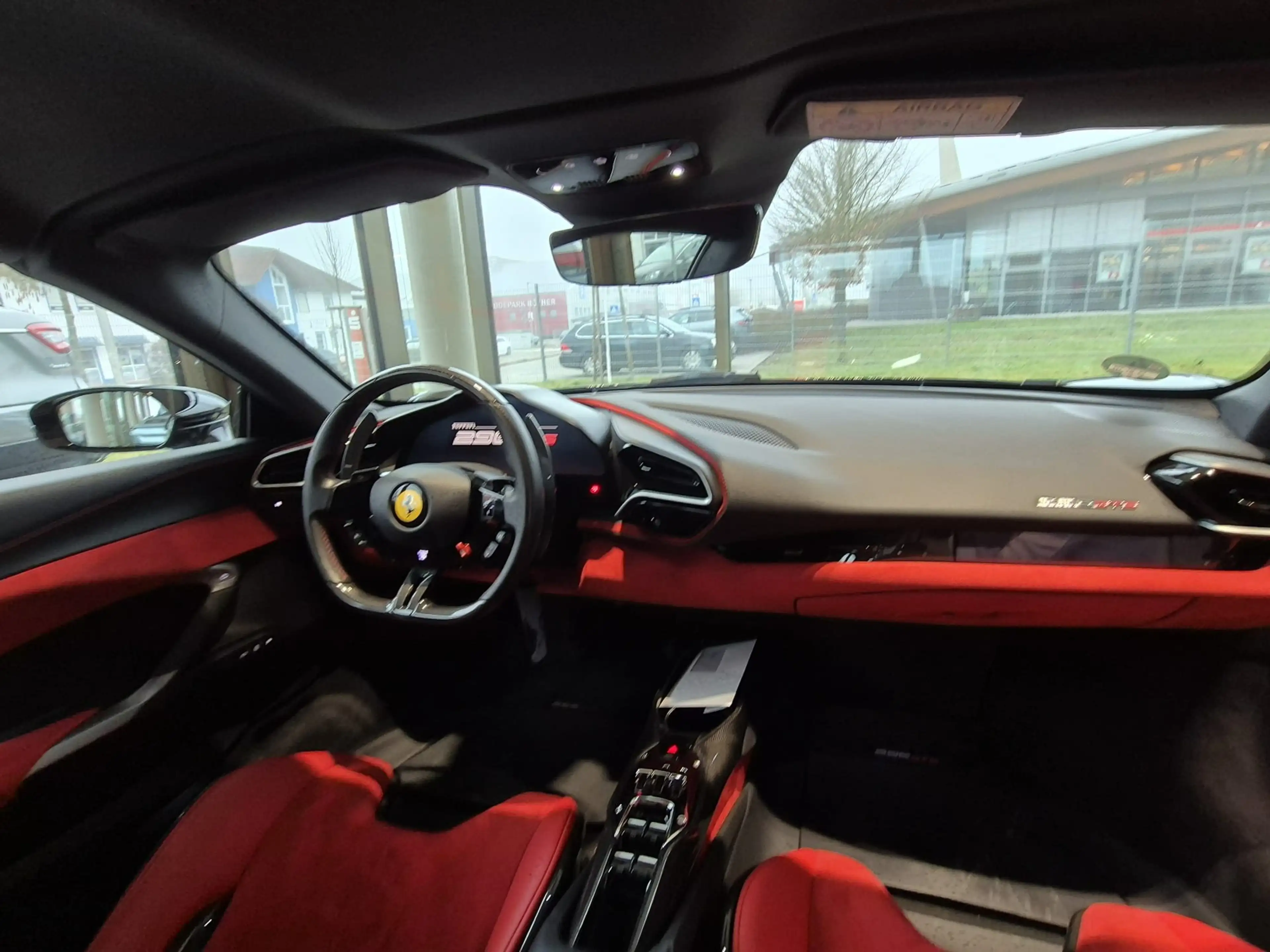 Ferrari 296 GTS Spider — photo 8