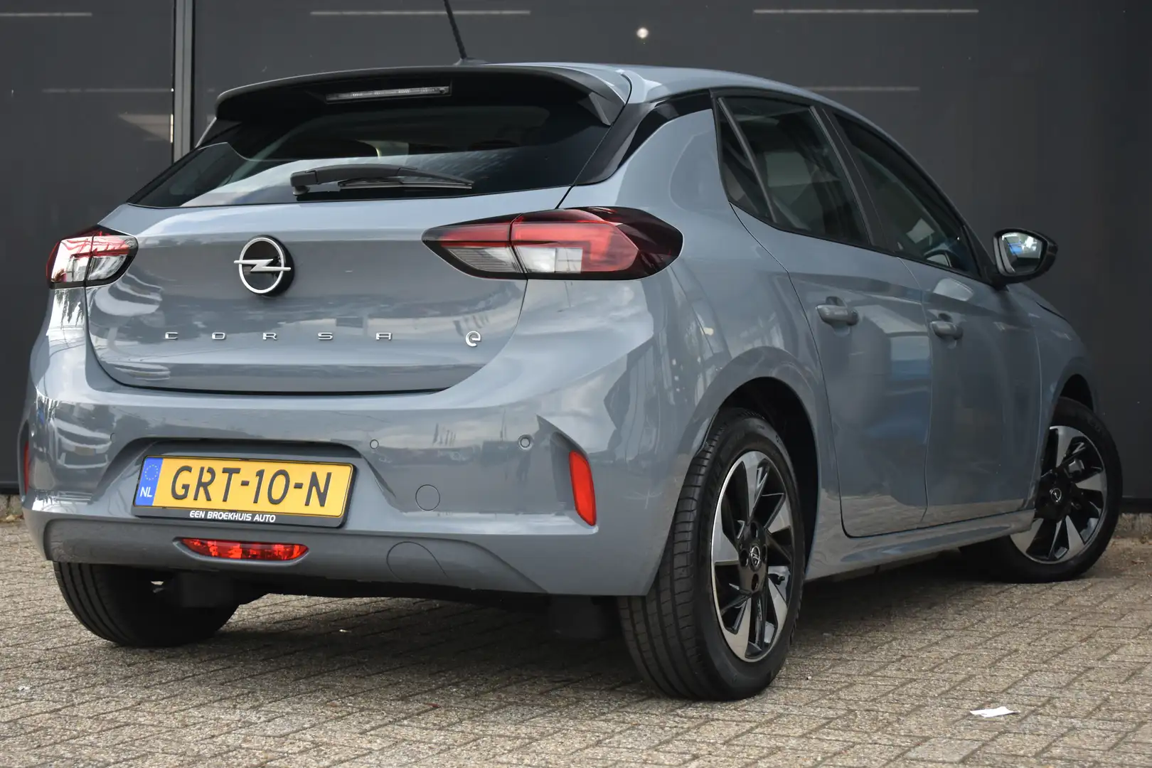 Opel Corsa-e Electric 50 kWh 3 Fase | Navigatie by App | Full-L Grijs - 2