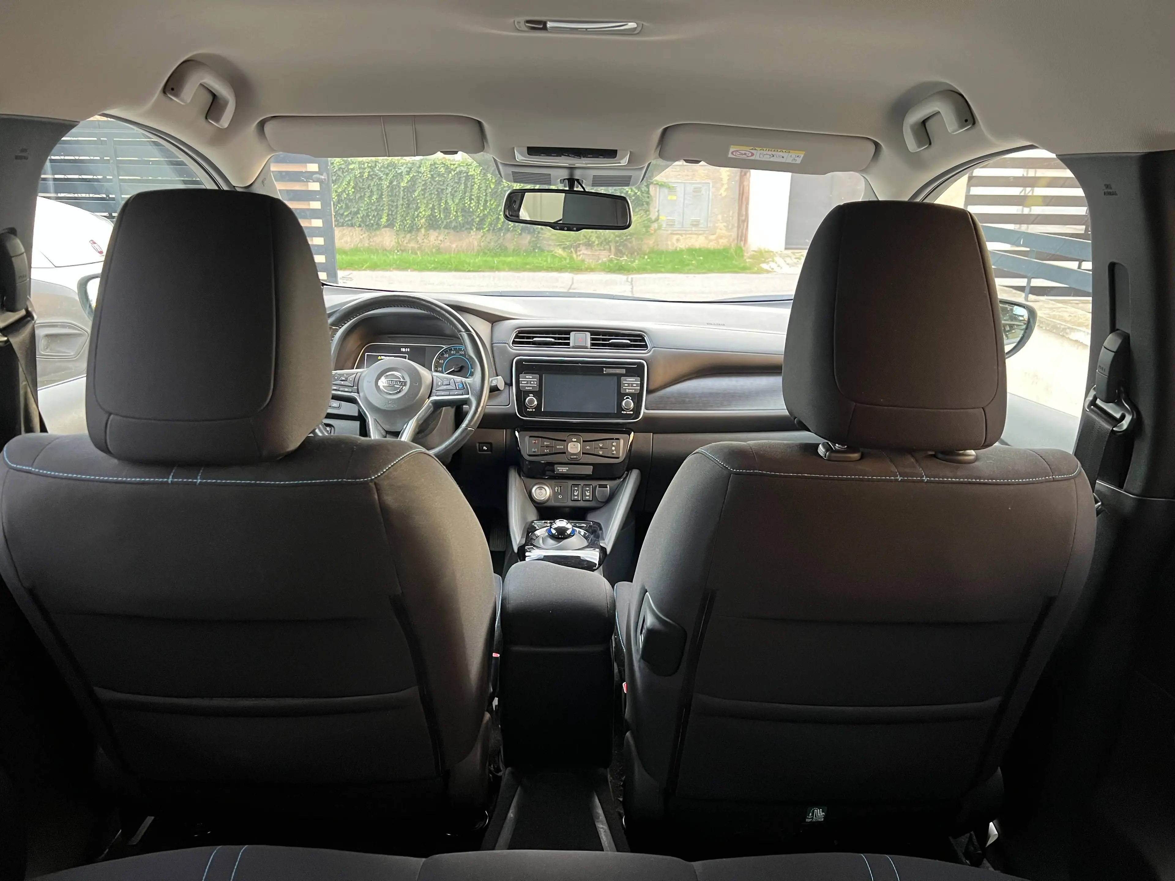 Nissan Leaf N-Connecta — photo 9