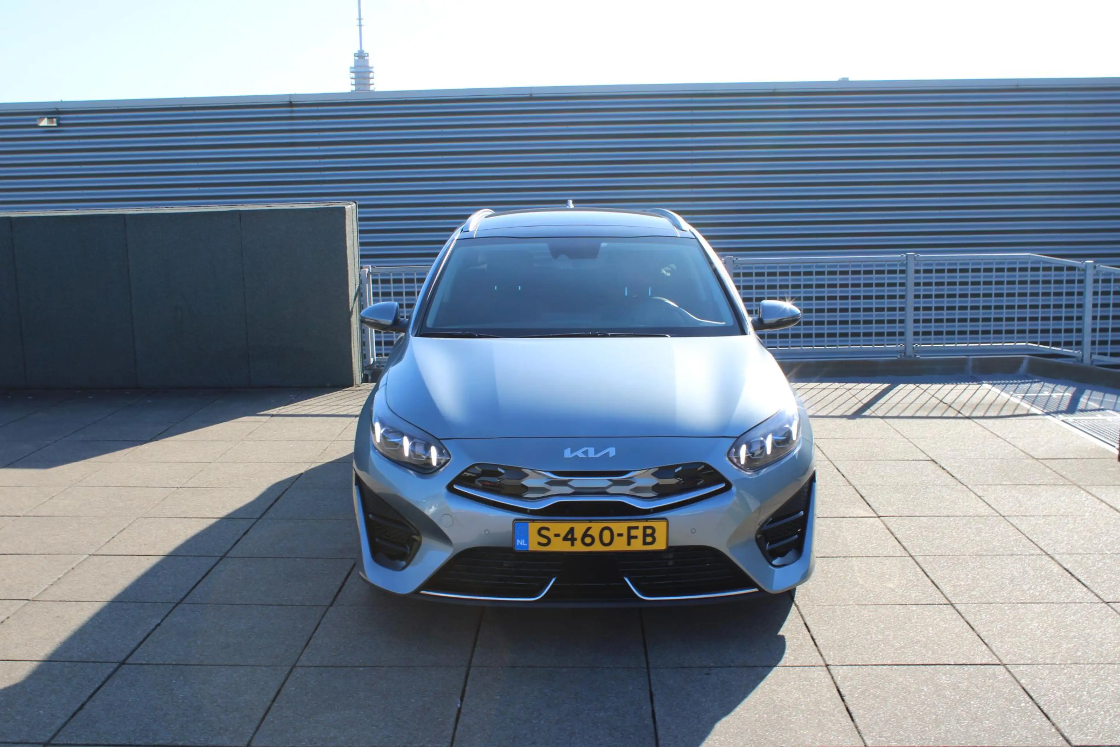 Kia Ceed SW / cee'd SW Sportswagon 1.6 GDI PHEV ExecutiveLine AUTOMAAT PL — photo 2