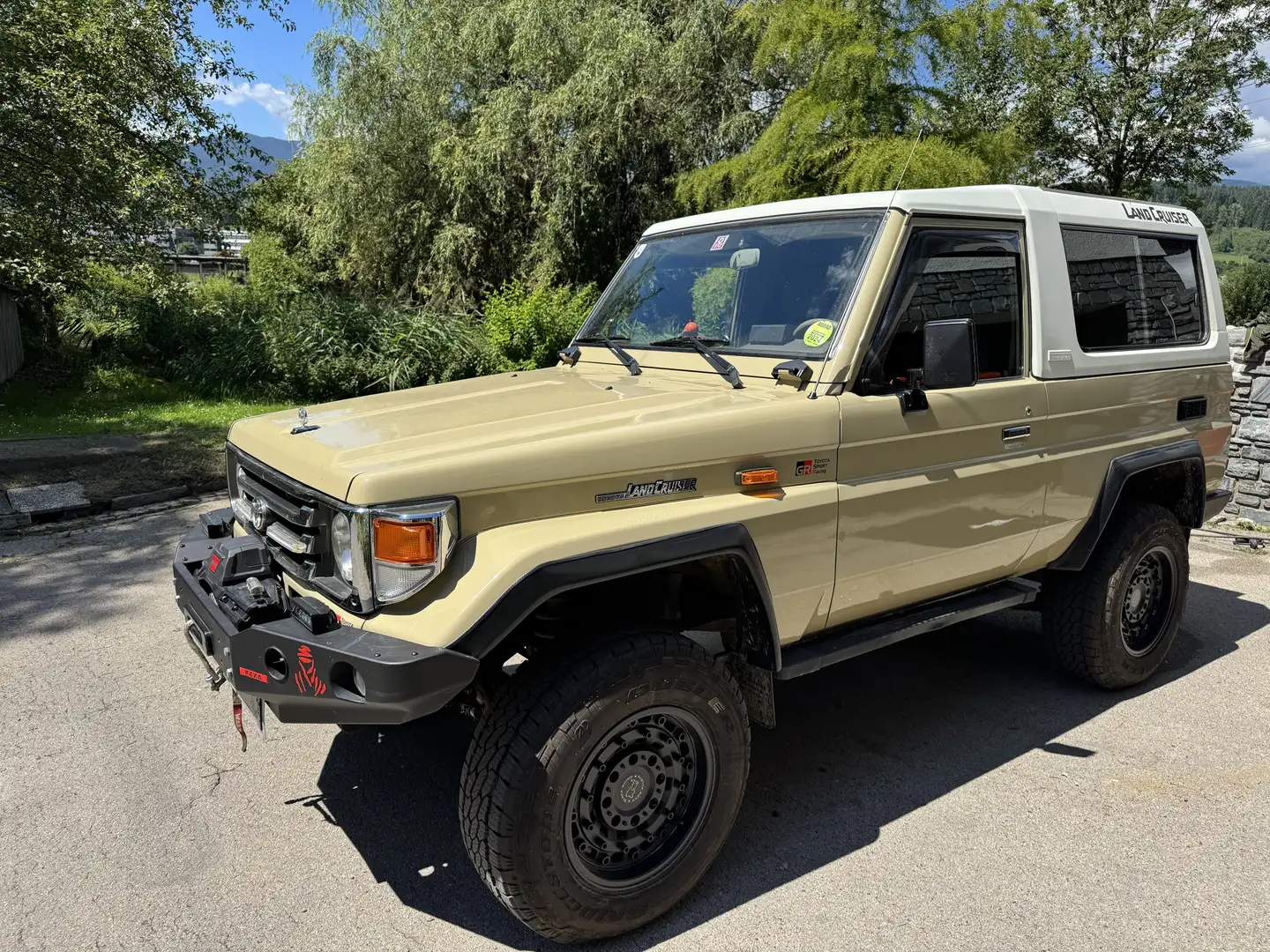 Toyota Land Cruiser Landcruiser HZJ 74 4.2 Béžová - 1