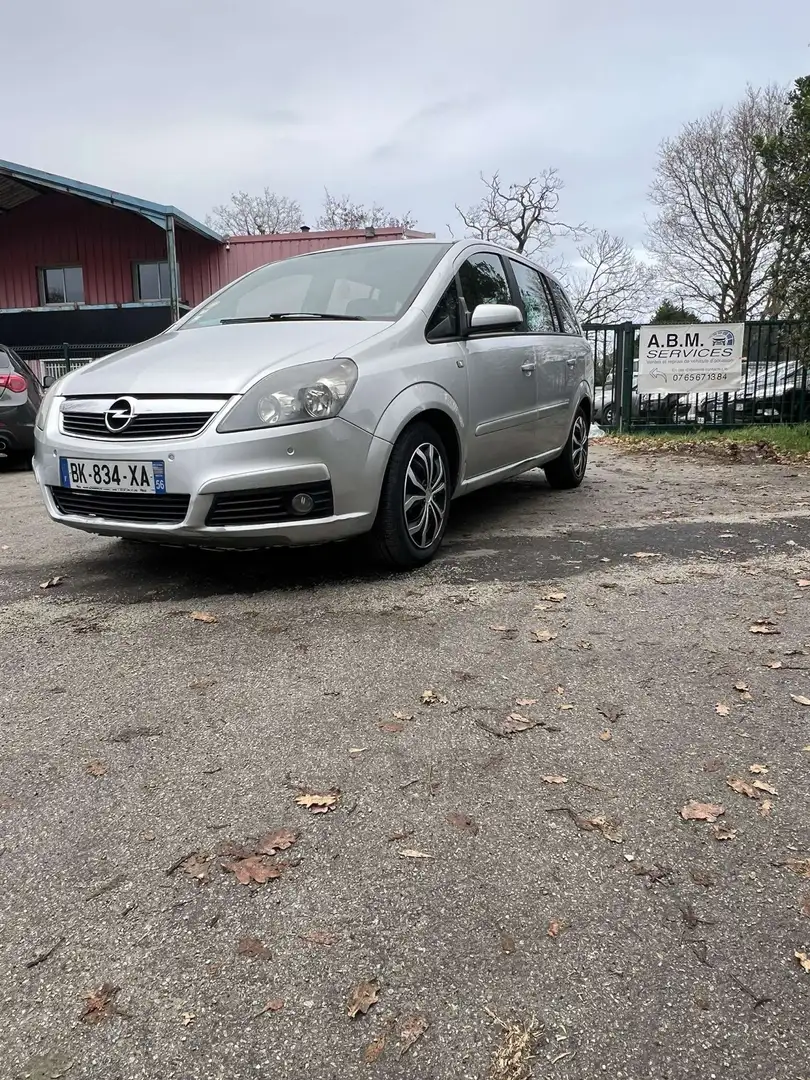 Opel Zafira 1.9 CDTI - 100 ch FAP Enjoy - 1