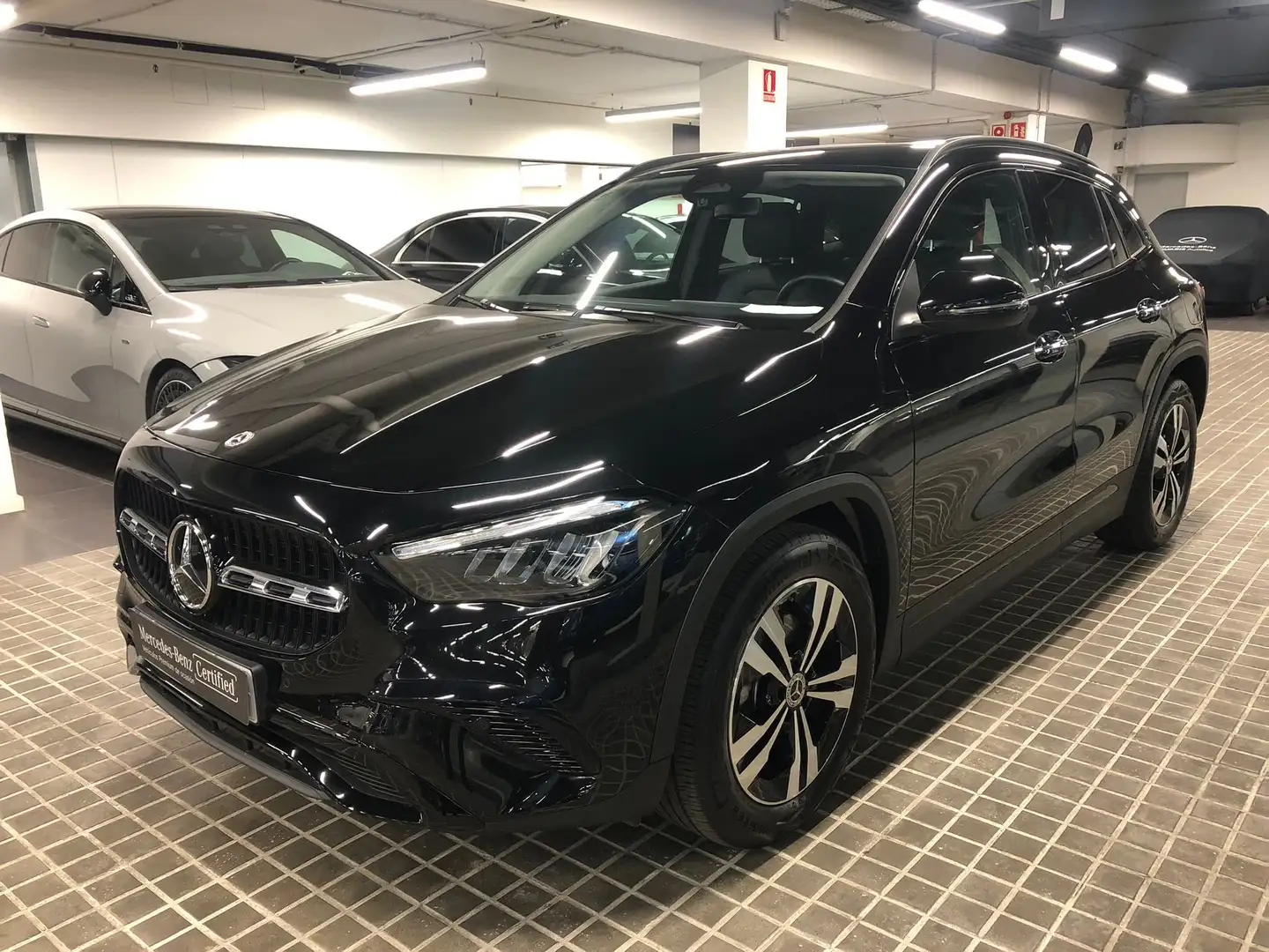Mercedes-Benz GLA 200 GLA 200 7G-DCT Negro - 2