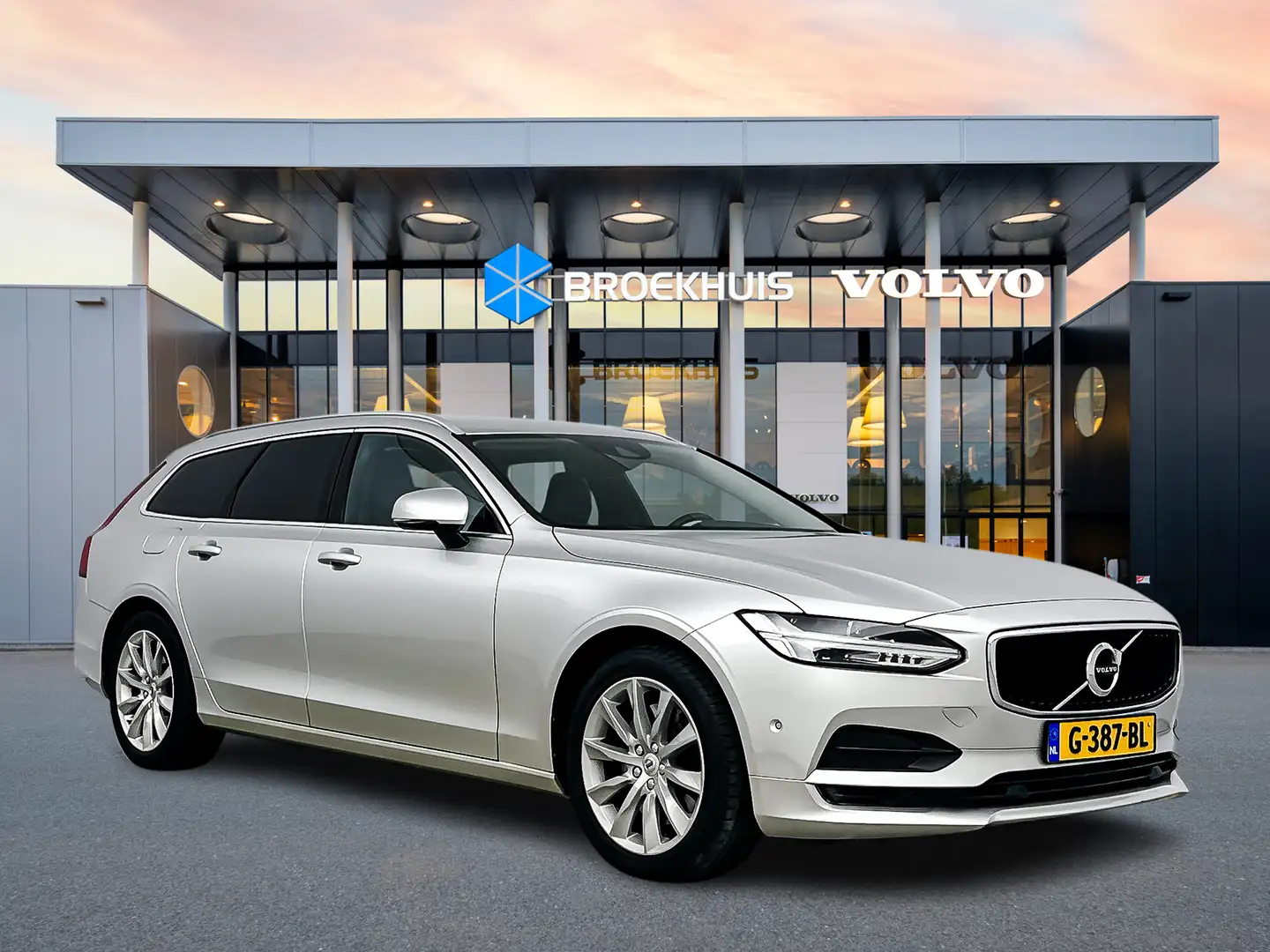 Volvo V90 T5 Momentum | 18" | Leder | Adaptieve cruise | BLI Grijs - 2