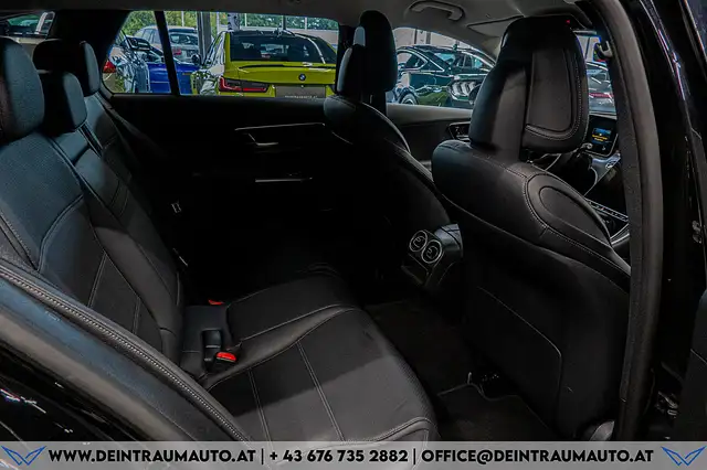 Mercedes-Benz C-Class view 10