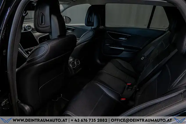 Mercedes-Benz C-Class view 15