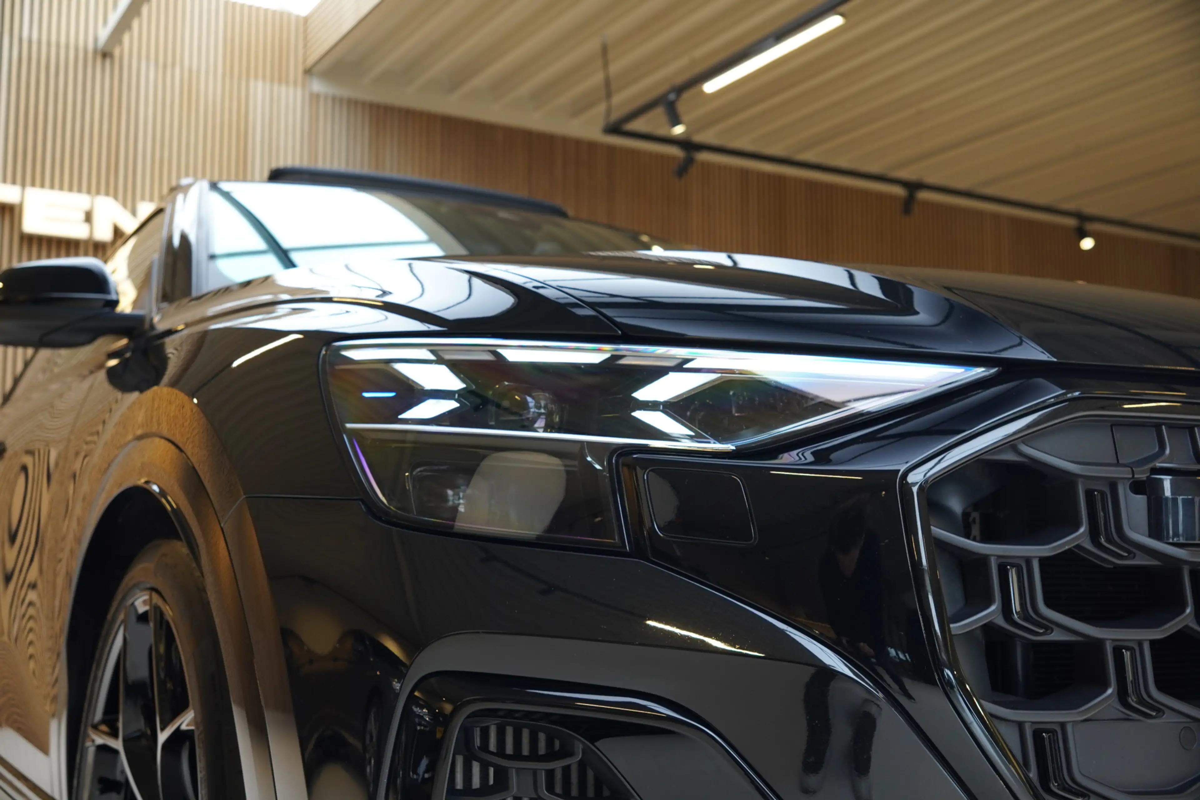 Audi SQ8 4.0TFSI/507pk SQ8 Quattro Blackstyle|2024|Pano|Luc — photo 17