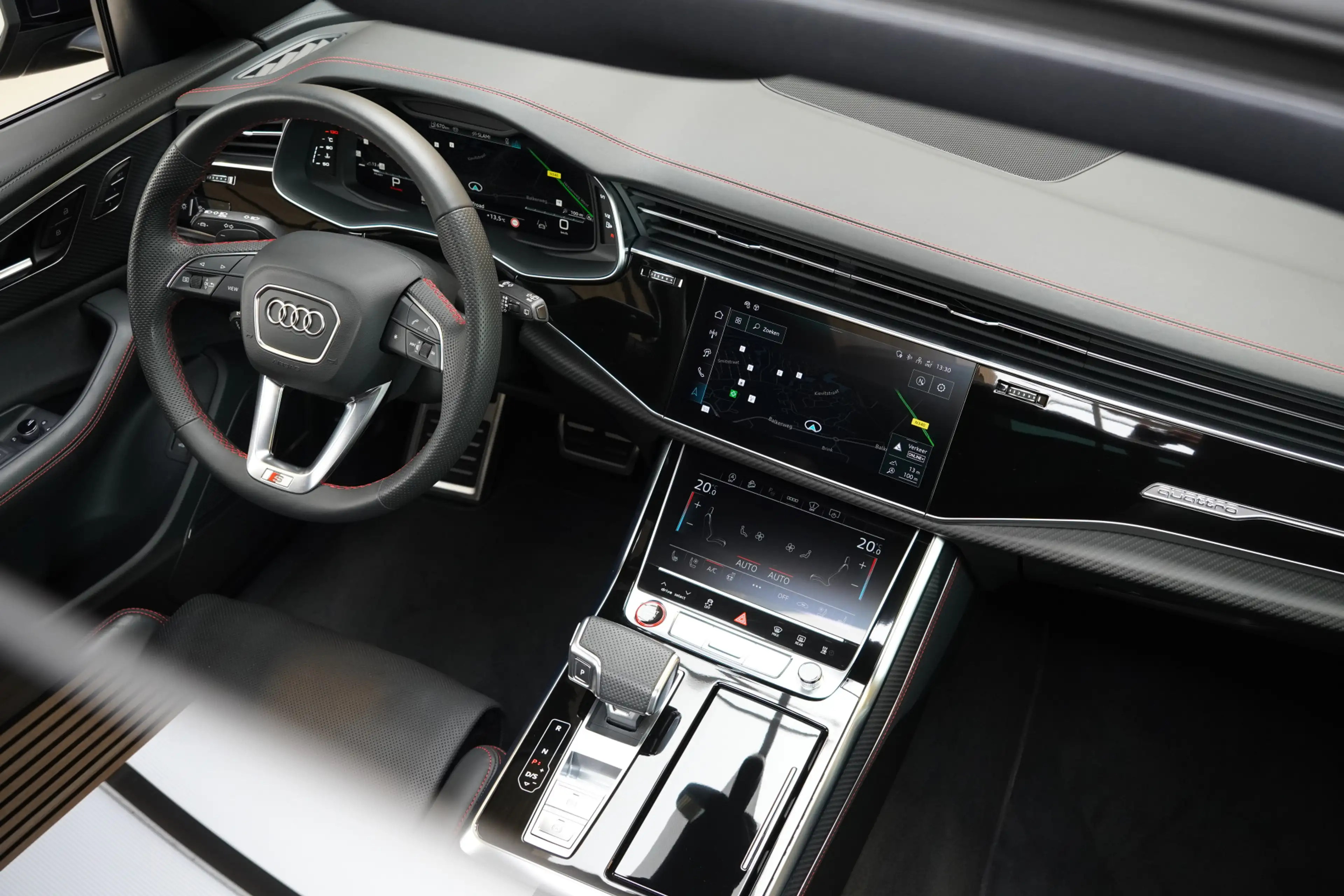 Audi SQ8 4.0TFSI/507pk SQ8 Quattro Blackstyle|2024|Pano|Luc — photo 5