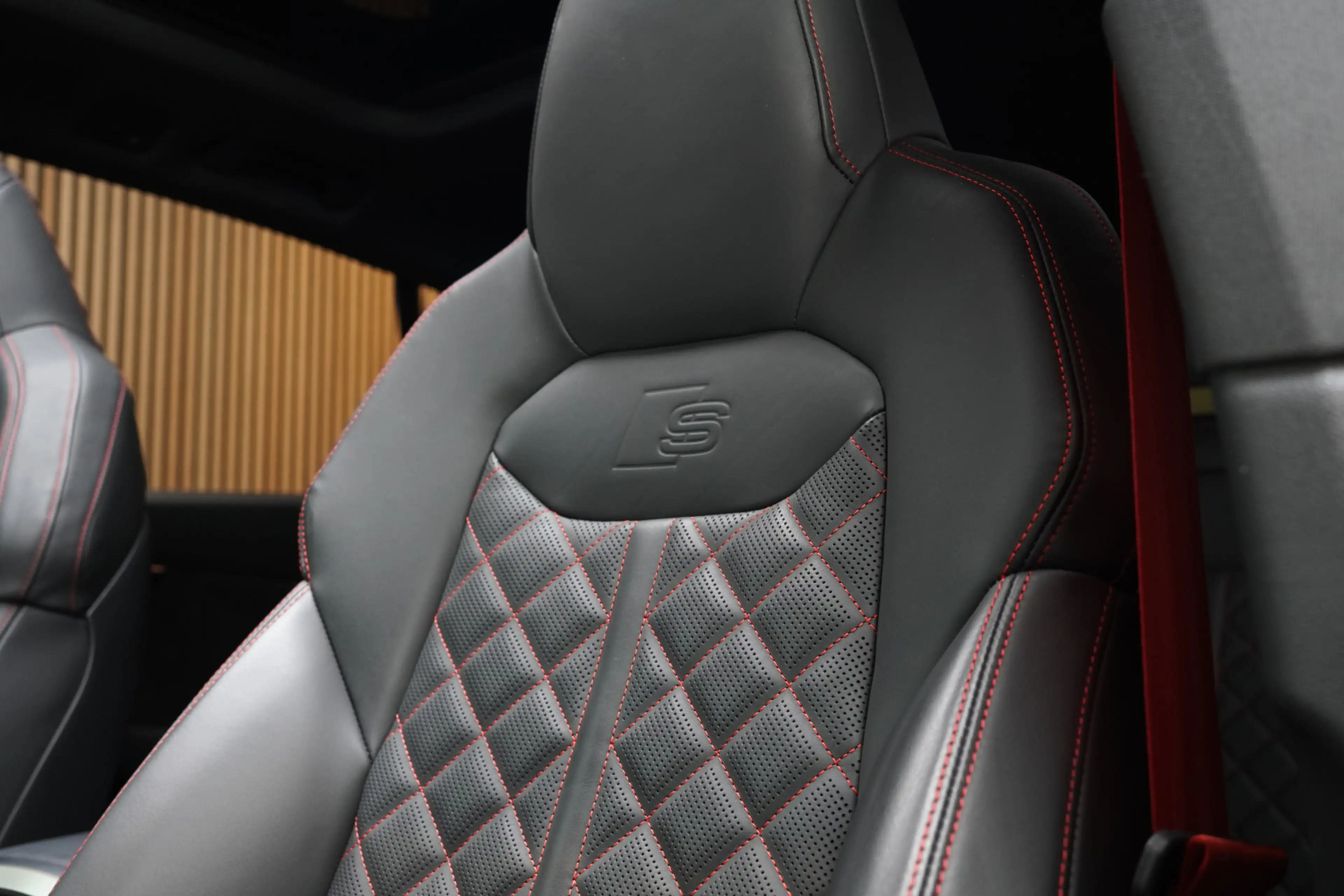 Audi SQ8 4.0TFSI/507pk SQ8 Quattro Blackstyle|2024|Pano|Luc — photo 12