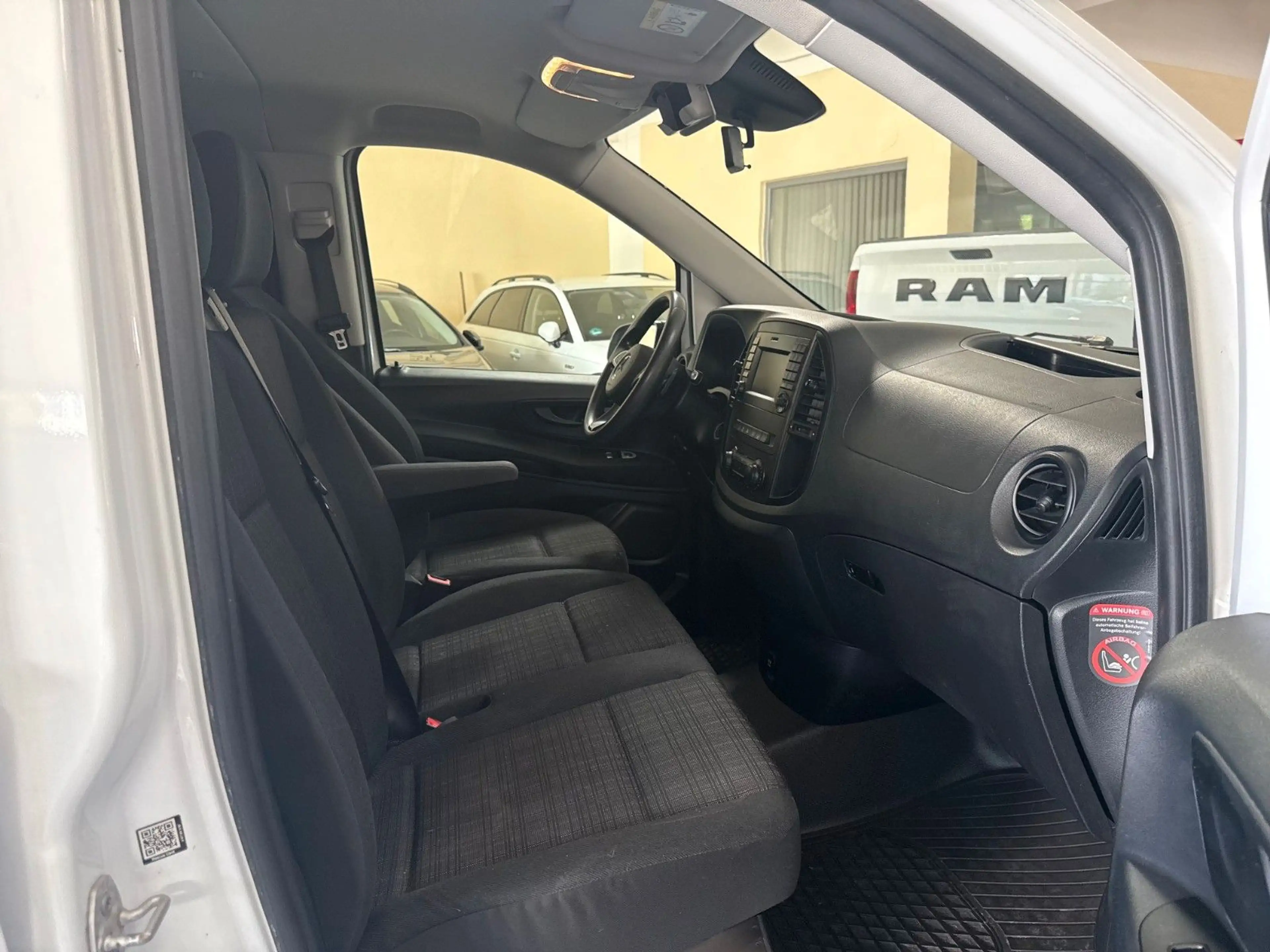 Mercedes-Benz Vito Mixto 119 CDI 4MATIC lang — photo 8