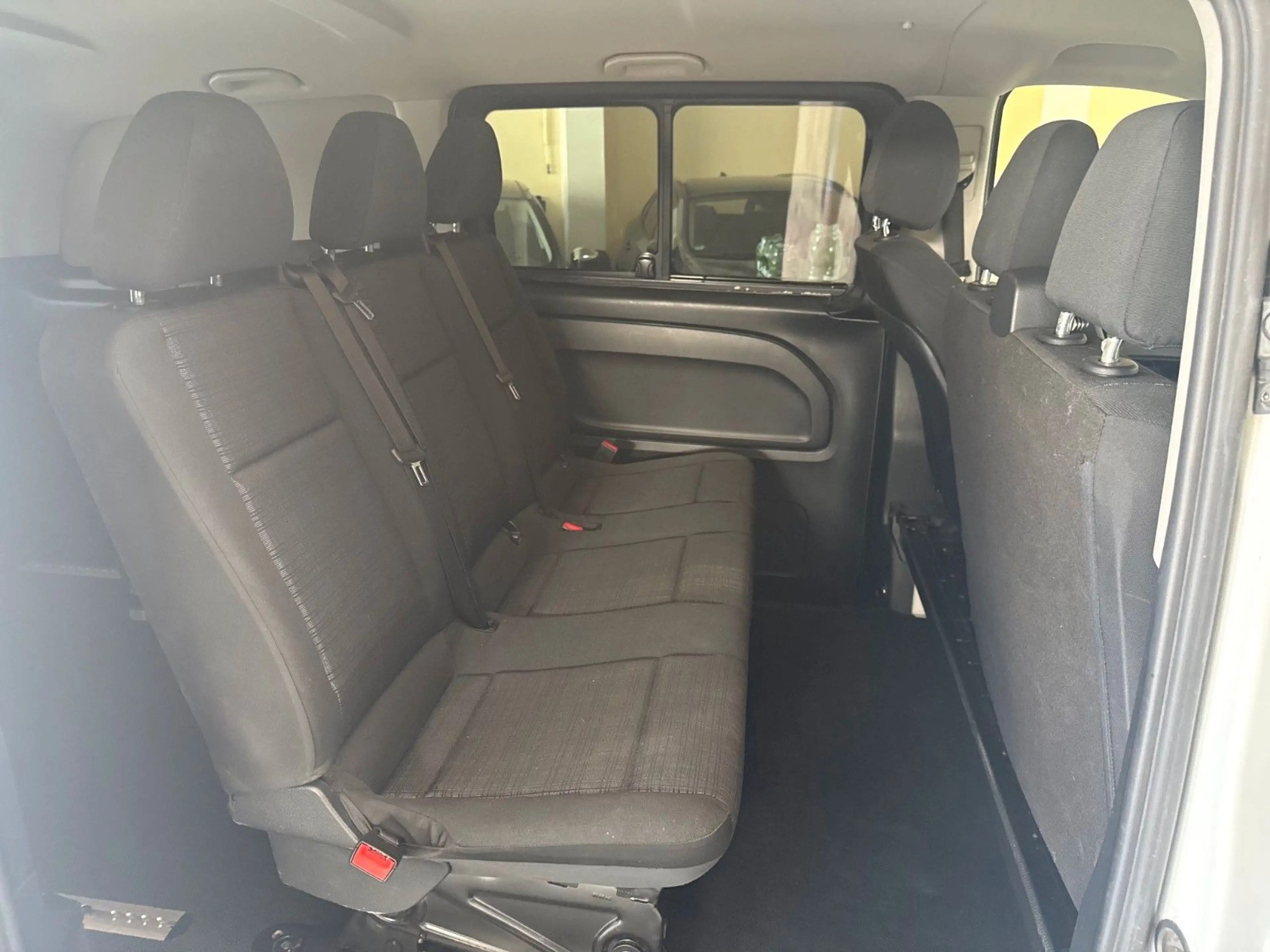 Mercedes-Benz Vito Mixto 119 CDI 4MATIC lang — photo 10