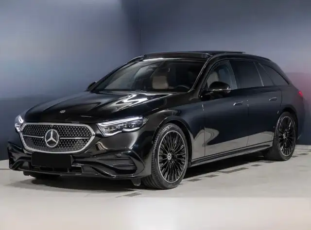 Mercedes-Benz E 220 E 220d AMG Line SW Premium Plus Panorama ACC auto