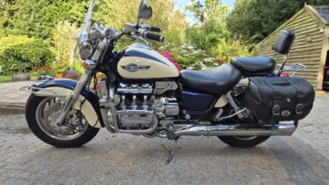 Honda F 6 C