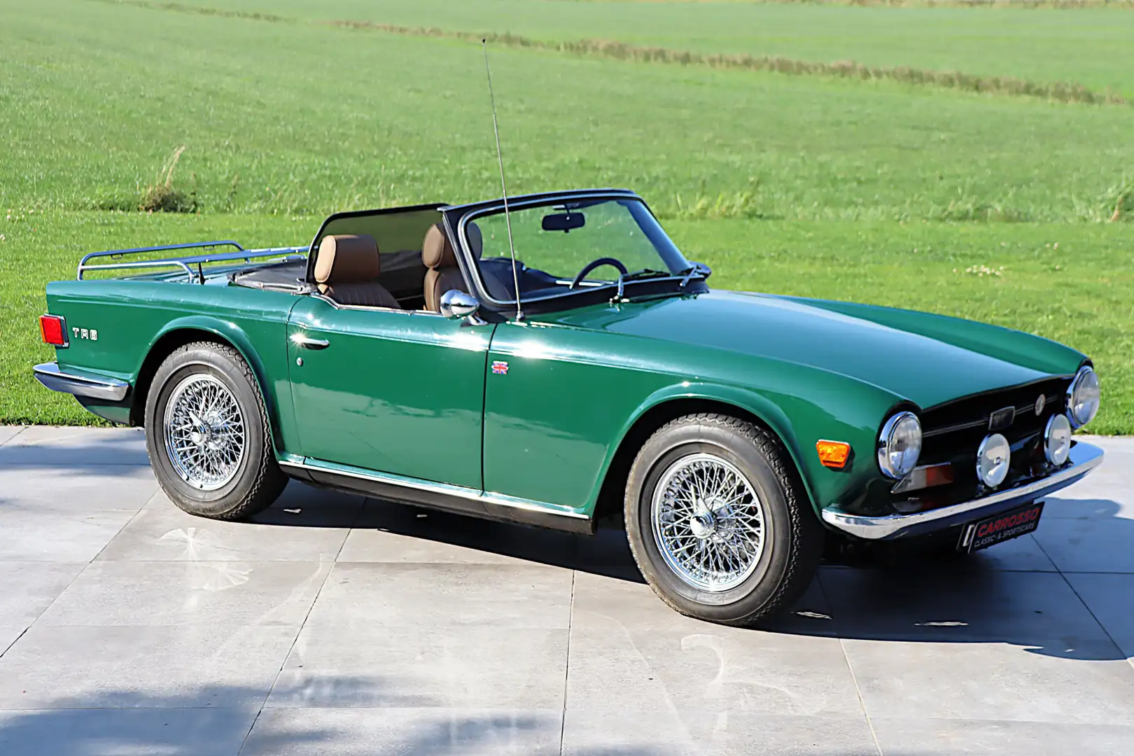 Triumph TR6 Roadster - Body-off restored Vert - 1