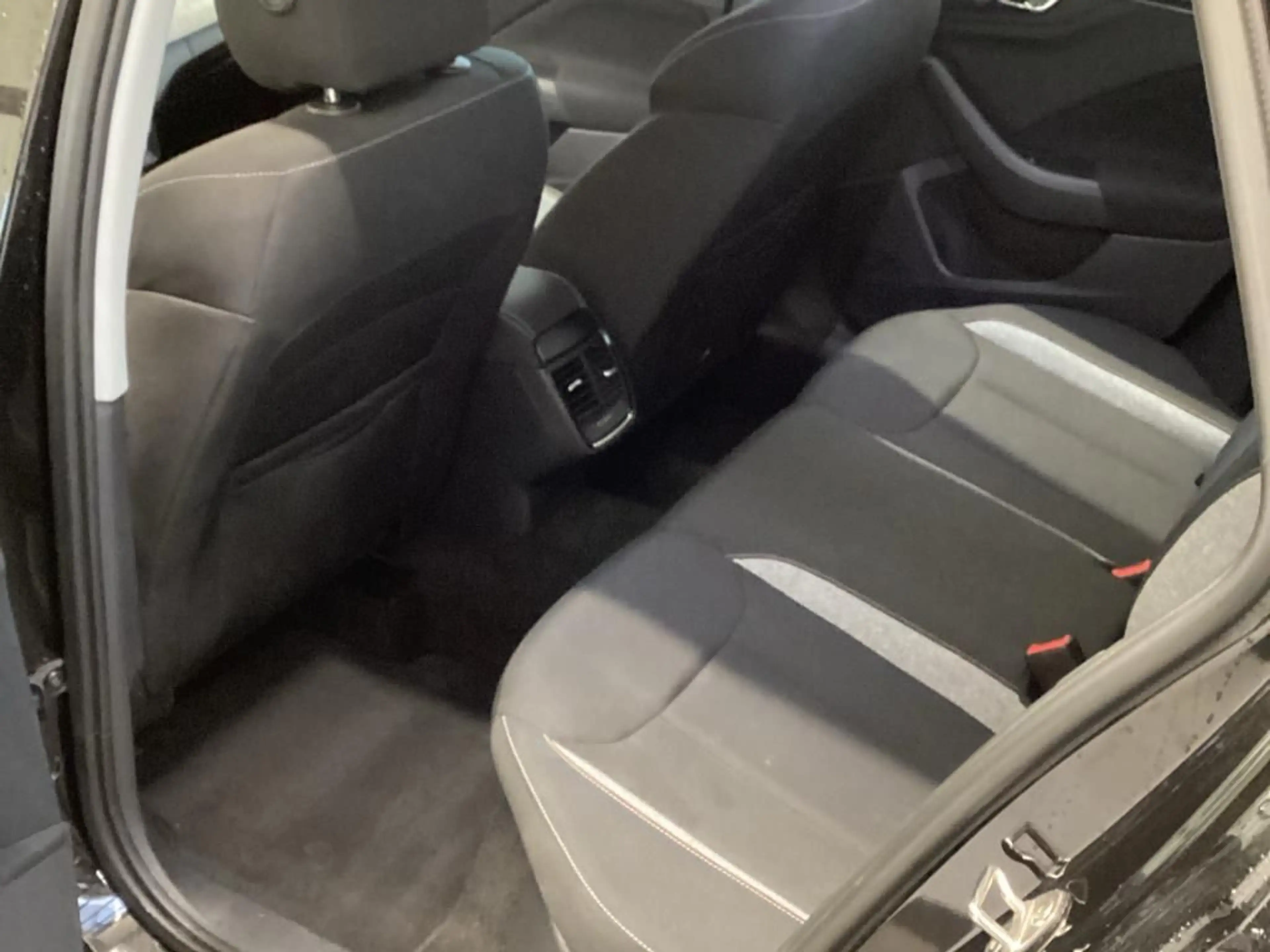 Skoda Kamiq Selection 1.5 DSG/TEMP/KAM/NAVI/LED/PDC/SH — photo 6