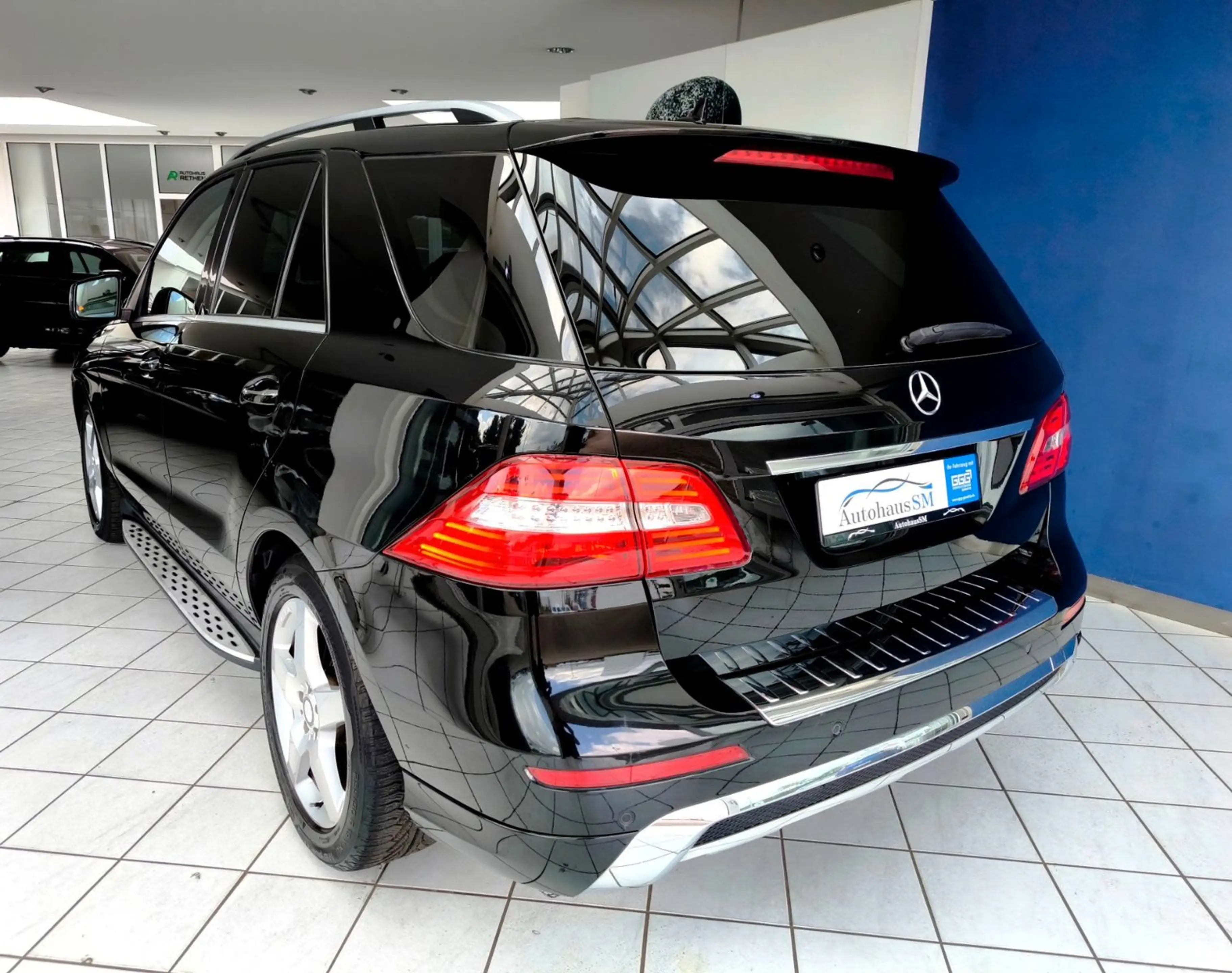 Mercedes-Benz ML 250 *4Matic*AMG Paket*Ahk*H&K — photo 8