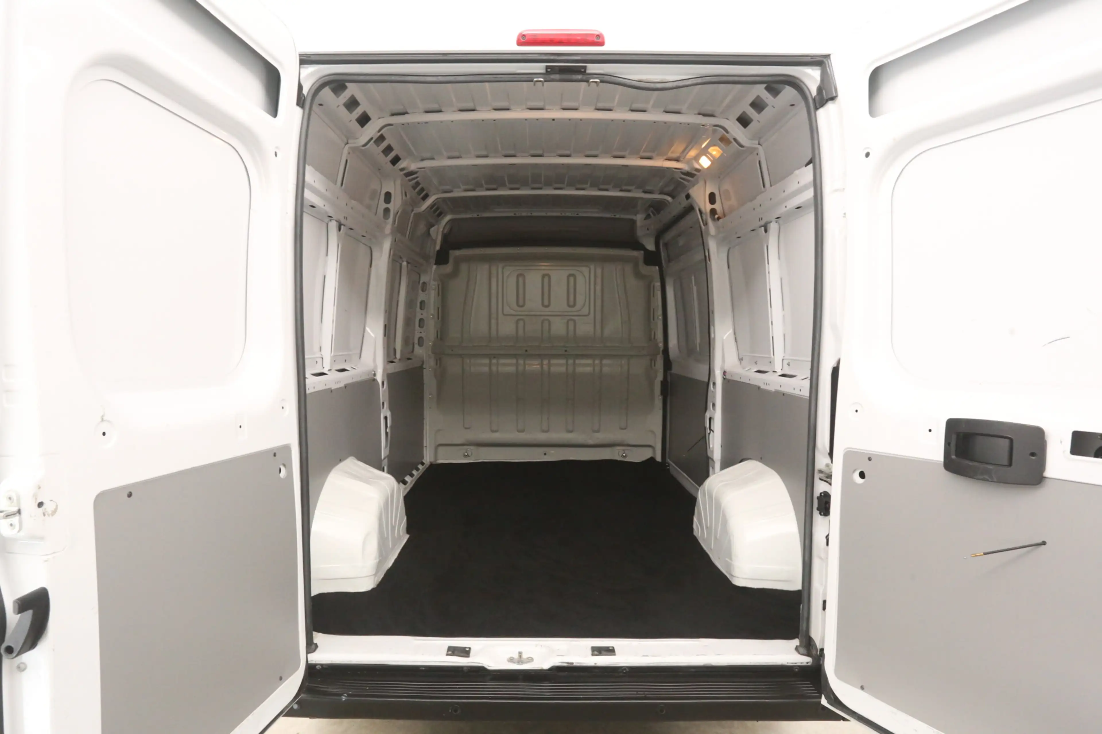 Peugeot Boxer 2.2 BlueHDi L2H2 | Marge | Airco | Cruise | Carpla — photo 3