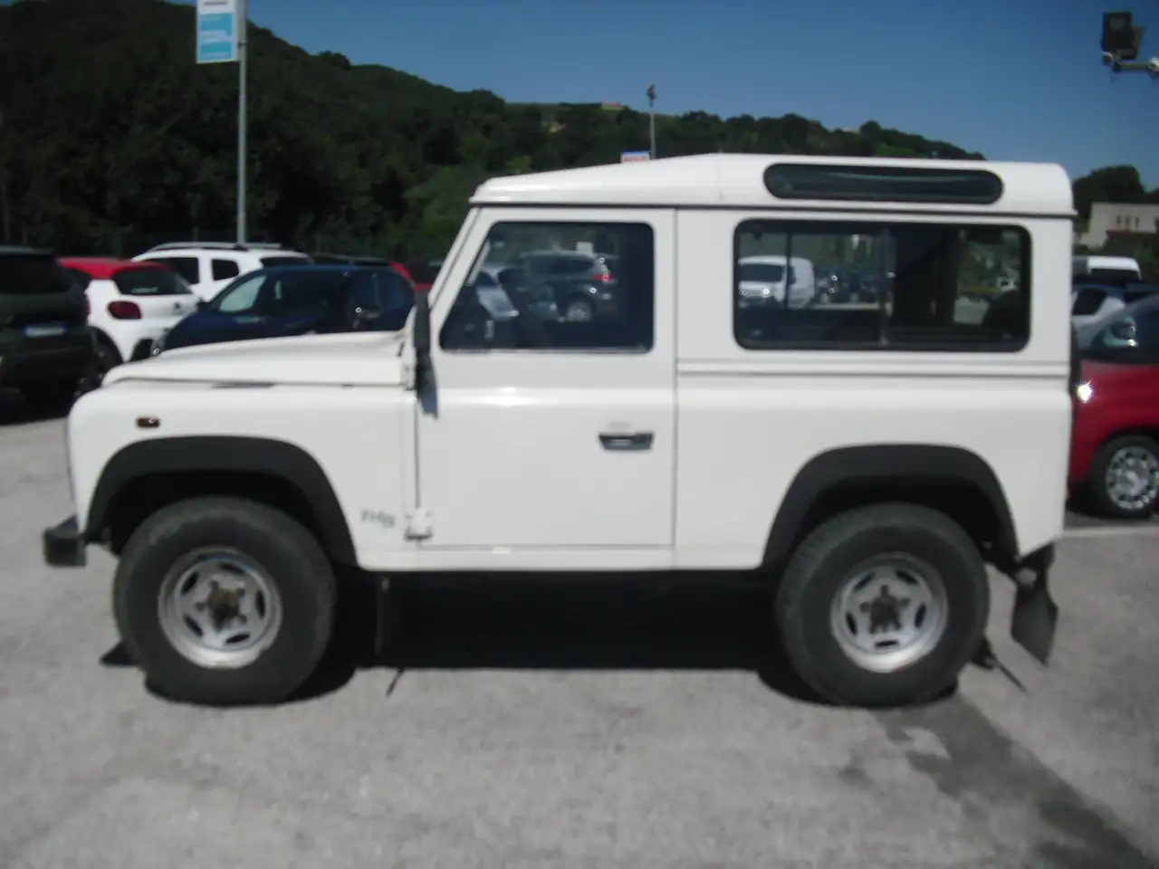 Land Rover Defender 90 2.5 td5 County SW, TUTTO ORIGINALE, CLIMA, VETTURA 7 POSTI, SOLO 197.000KM, IMMACOLATO!!, foto 2